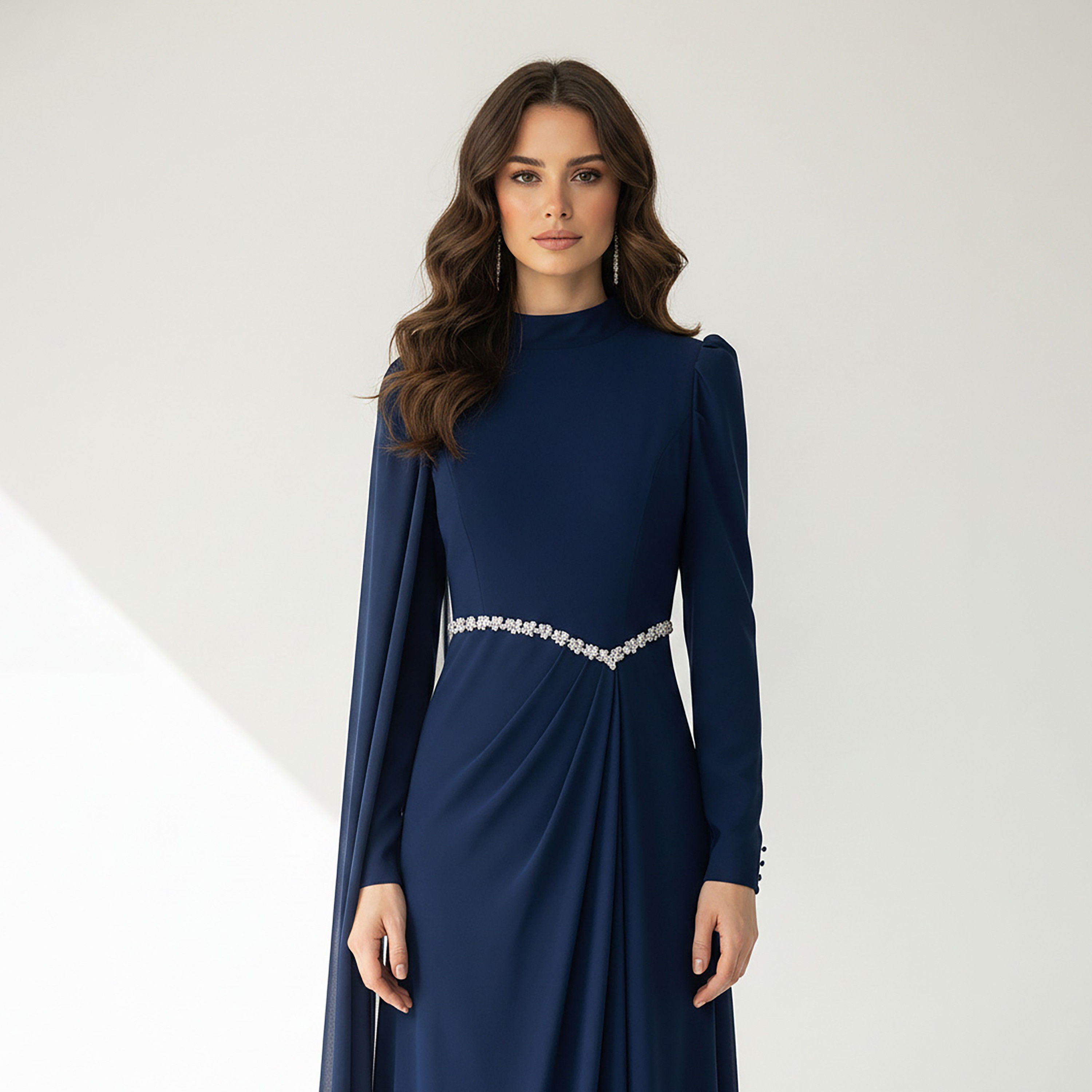 فستان سهرة ماكسي حريمي بتصميم مستقيم (كولوم) ضيق قماش كريب شيفون بياقة عالية من أكاديا-women-clothing-dresses-image-3