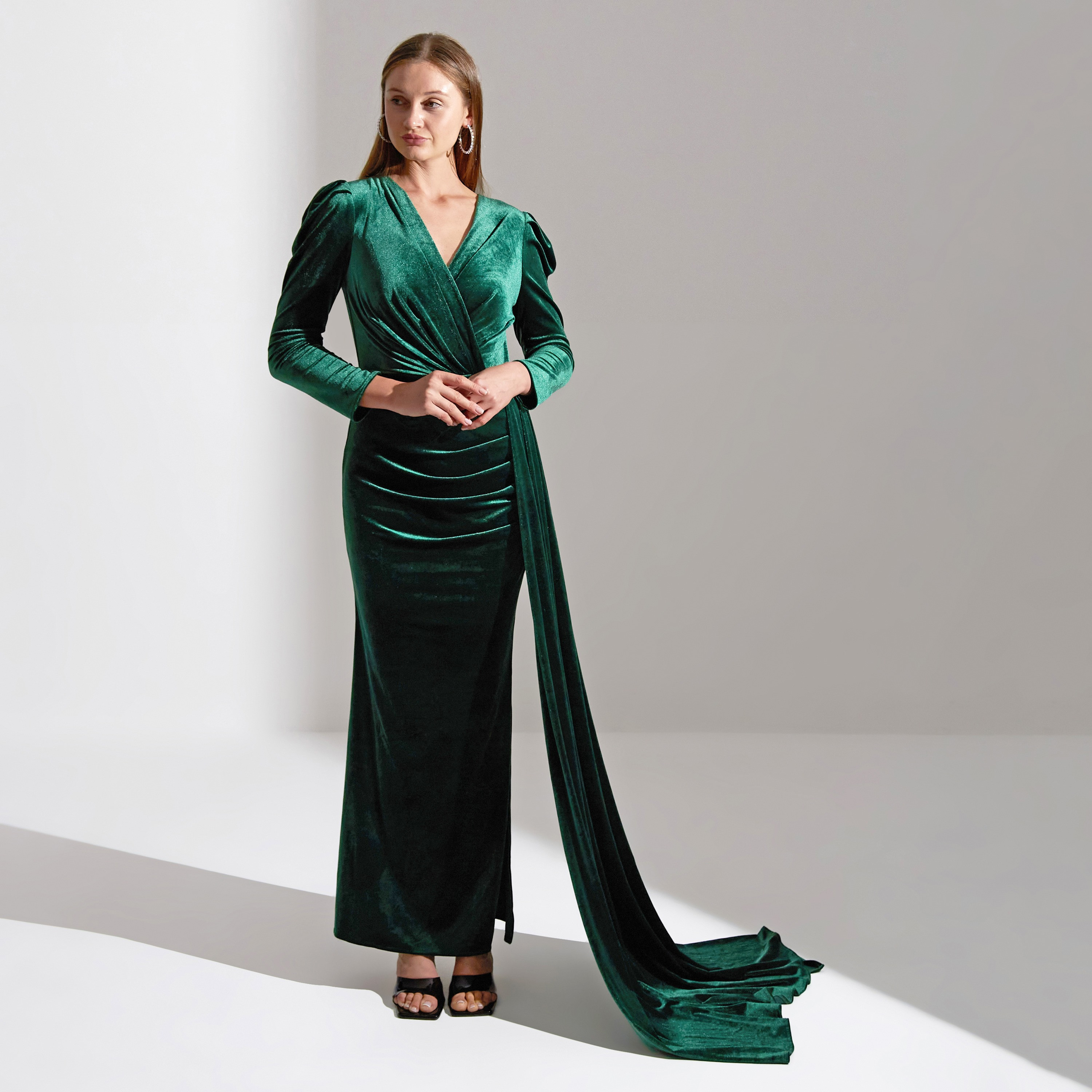 فستان ماكسي نسائي من أكاديا مخملي بأكمام منفوخة وذيل جانبي للسهرات-women-clothing-dresses-image-8