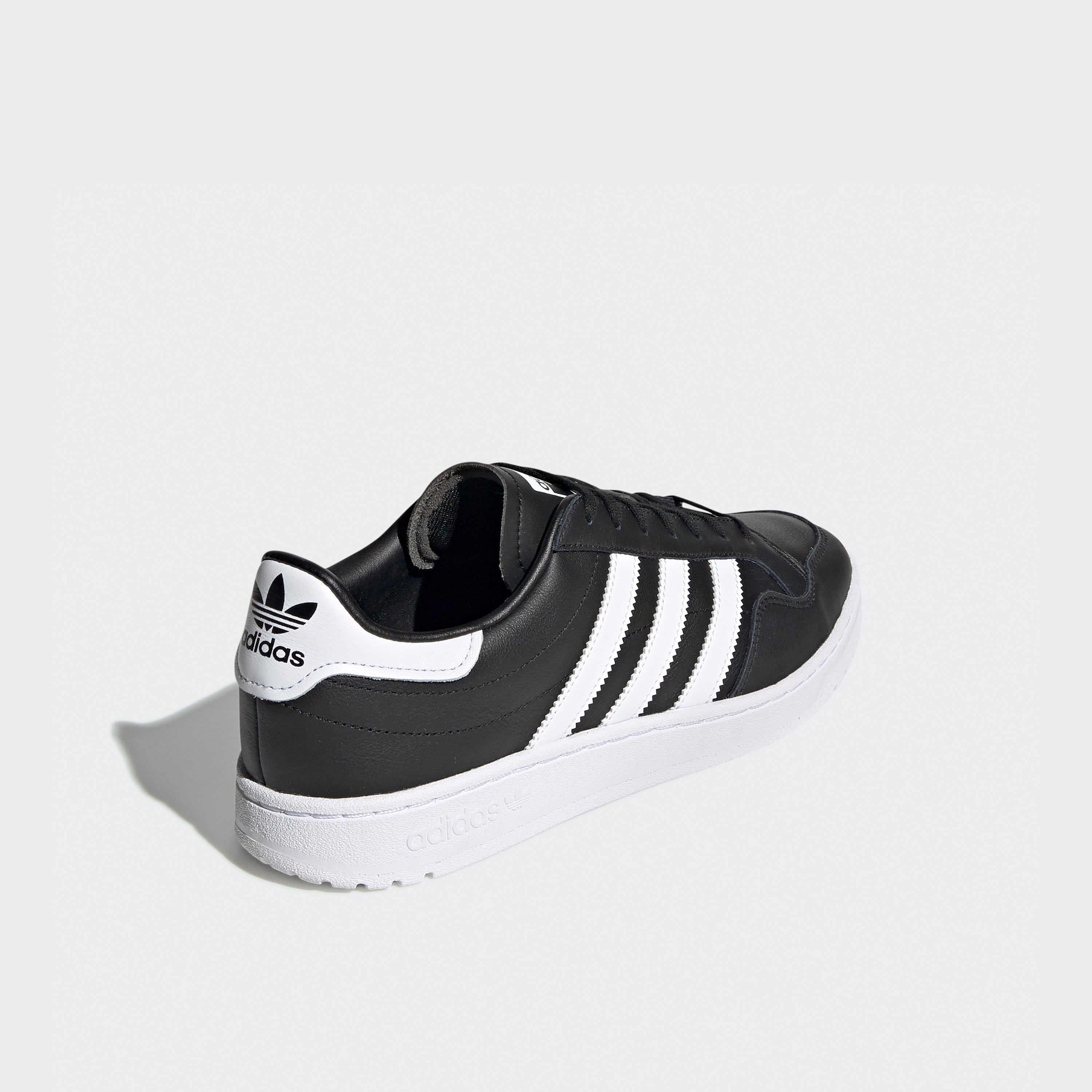 حذاء سنيكرز للكاحل برباط تيم كورت للرجال من أديداس-sports-men-shoes-image-7