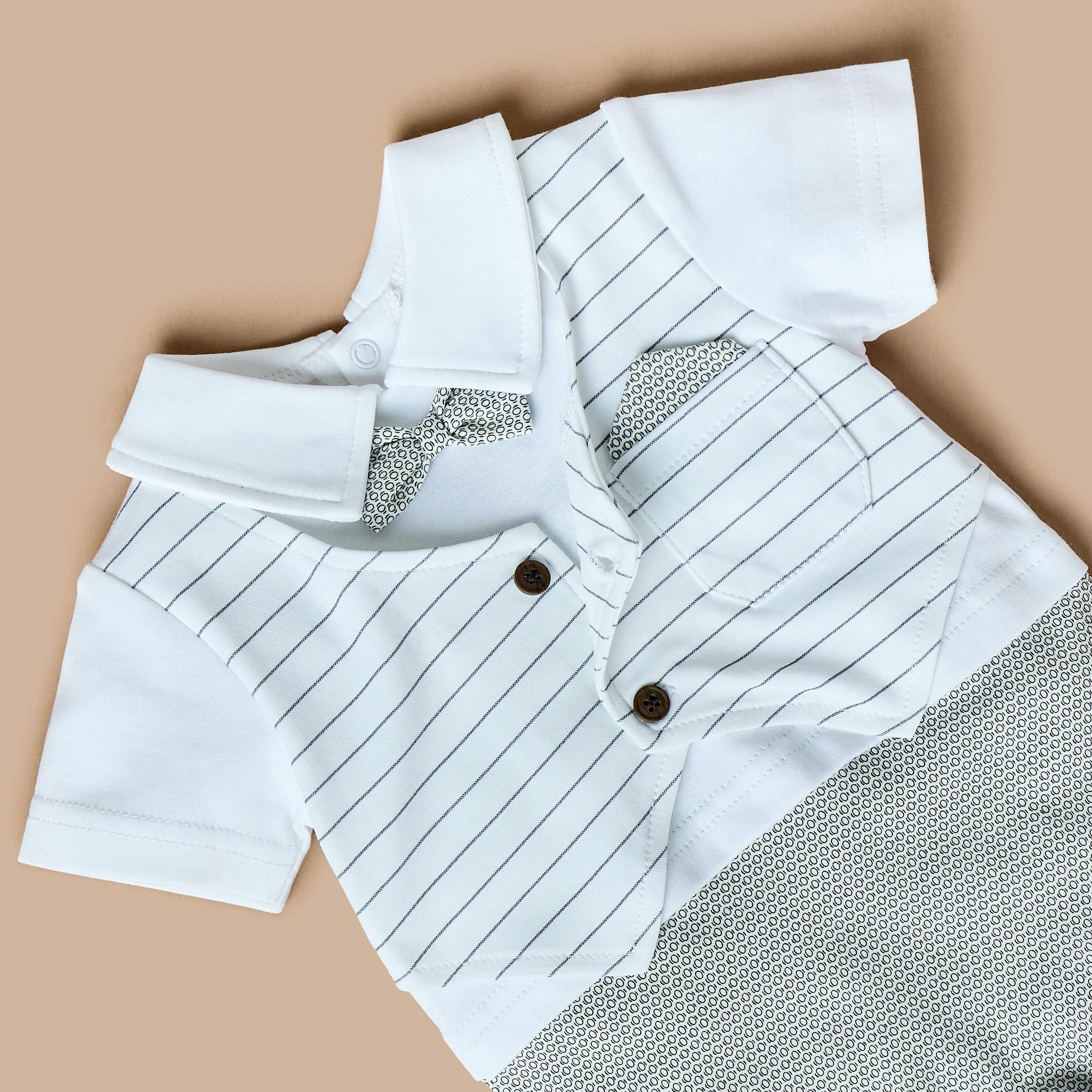 أفرول بطبعات بأكمام قصيرة وياقة عادية وفيونكة من جيجلز-baby-boys-clothing-rompers-image-3