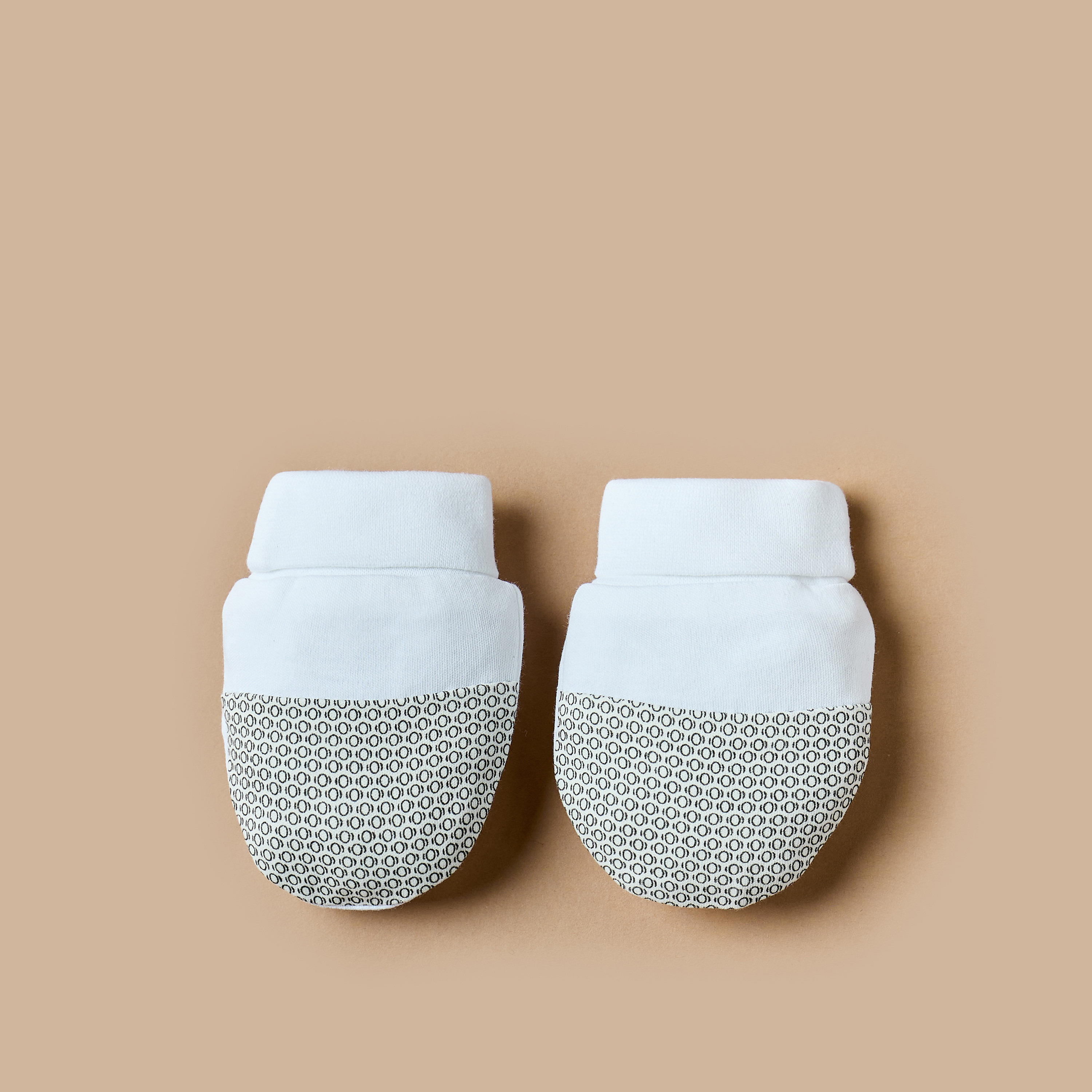 قفازات بطبعات من جيجلز-baby-boys-accessories-mittens-image-1