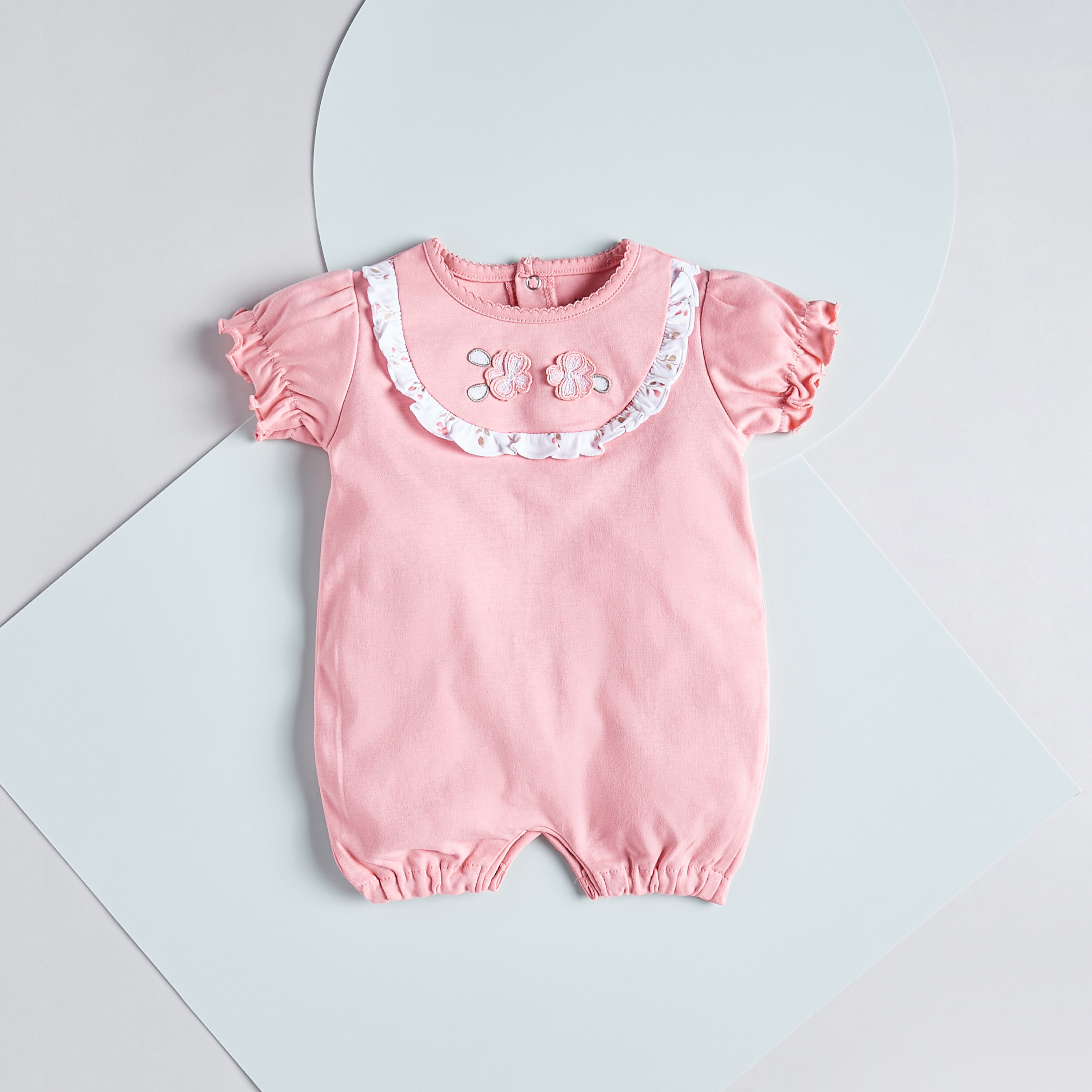 أفرول بأكمام منفوخة وتزيينات أزهار من جونيورز-baby-girls-clothing-rompers-image-1