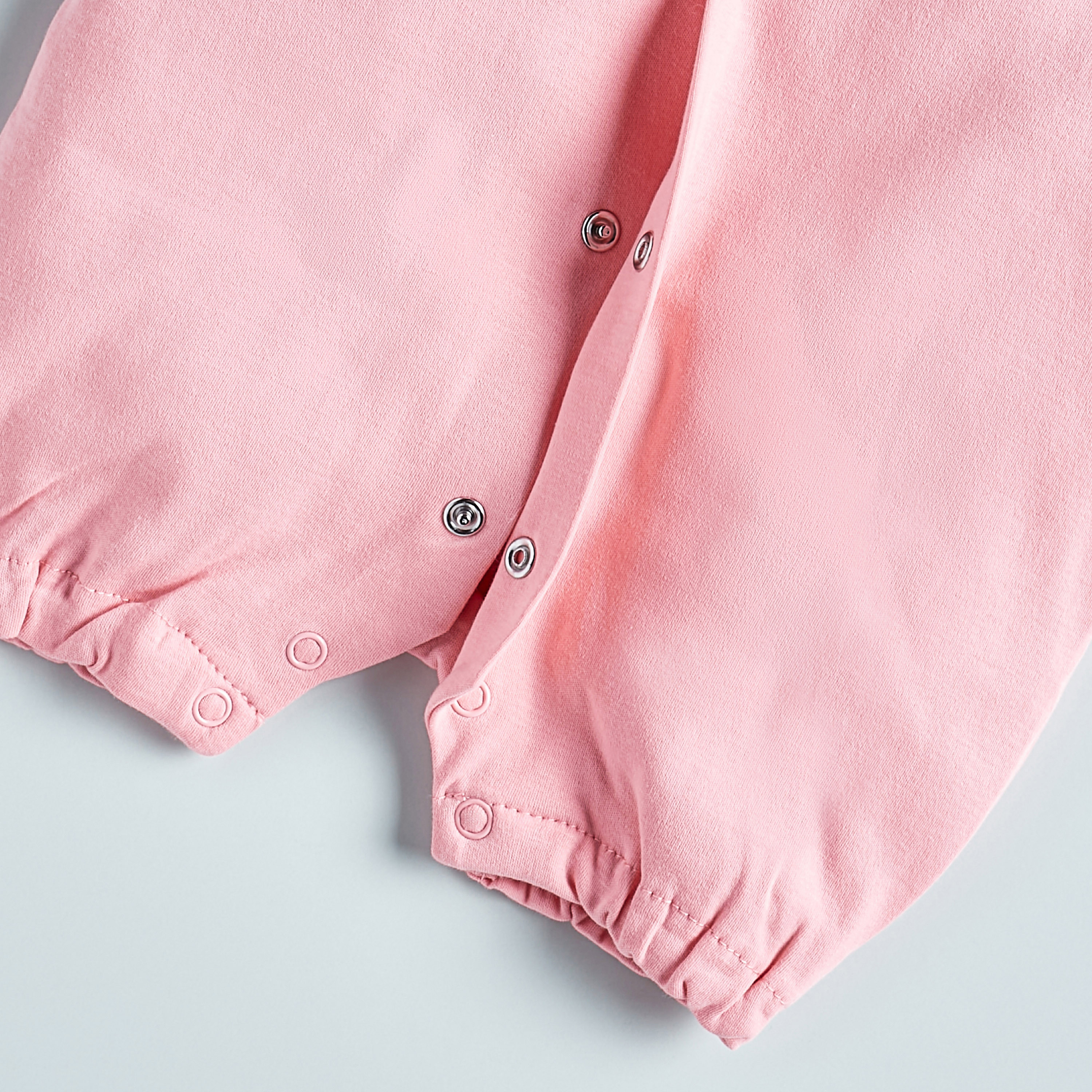 أفرول بأكمام منفوخة وتزيينات أزهار من جونيورز-baby-girls-clothing-rompers-image-4