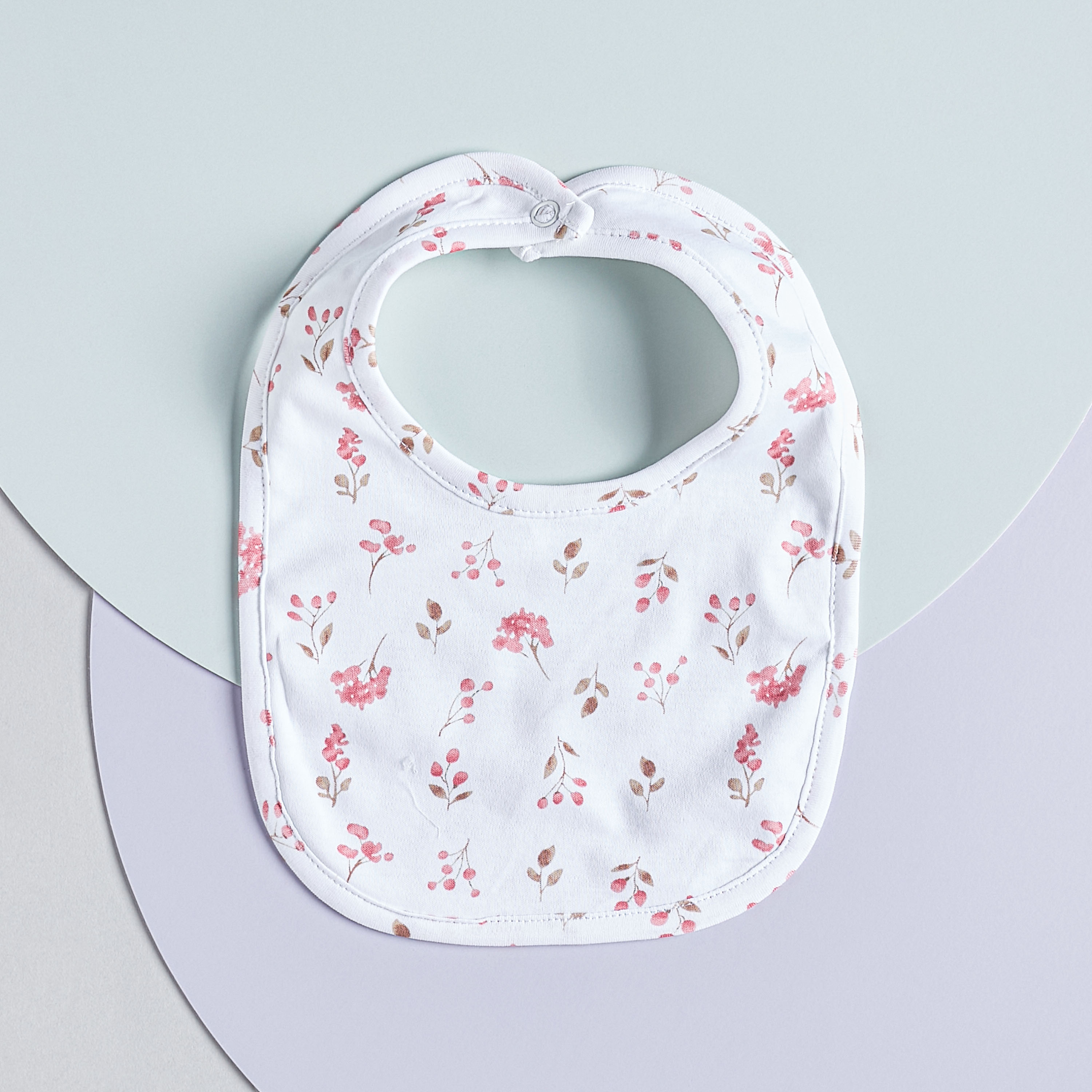 مرايل بتفاصيل زهرية من جونيورز - طقم من قطعتين-baby-feeding-bibs-image-2