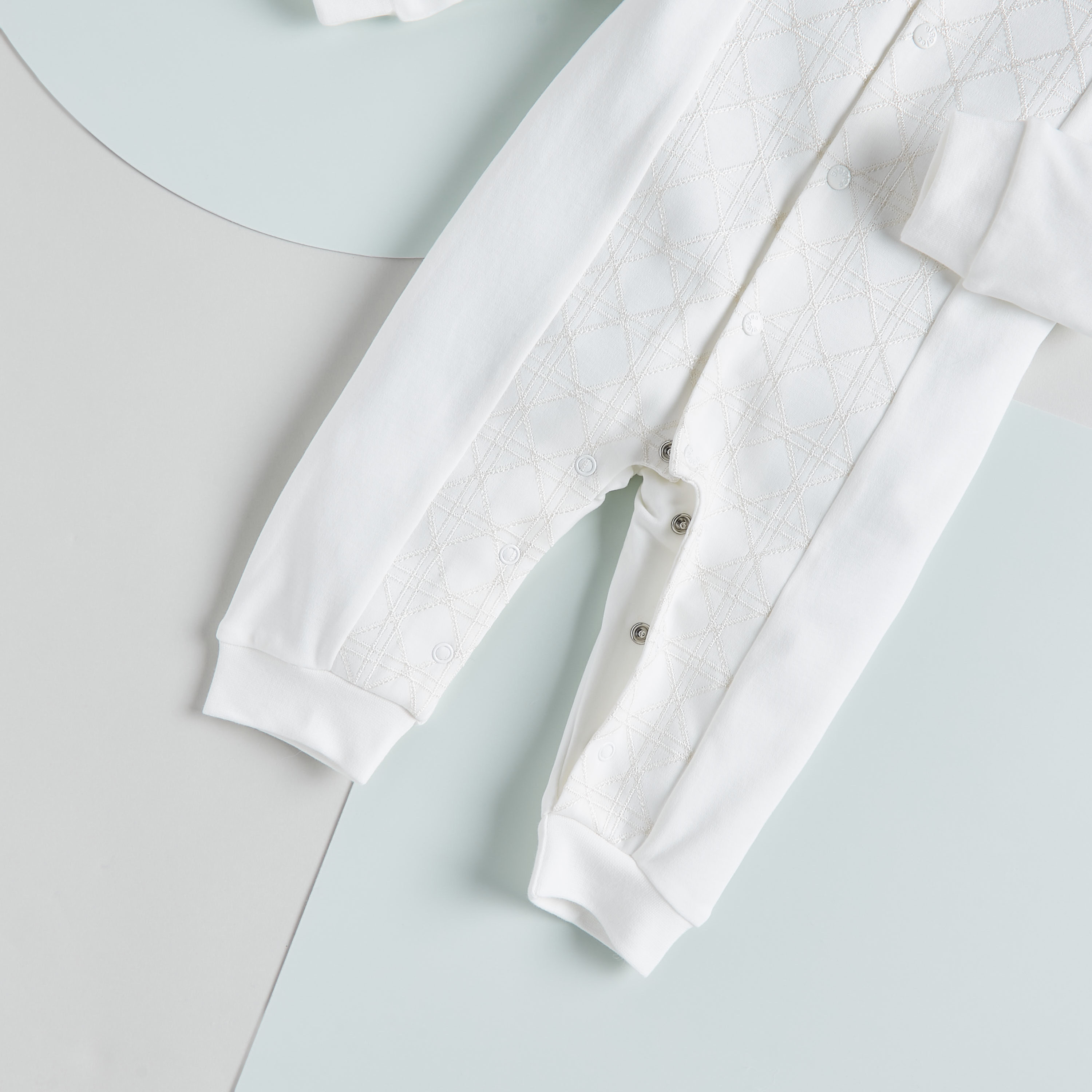 Giggles Panelled Sleepsuit with Long Sleeves and Button Closure-baby-boys-clothing-nightwear-sleepsuits-image-4