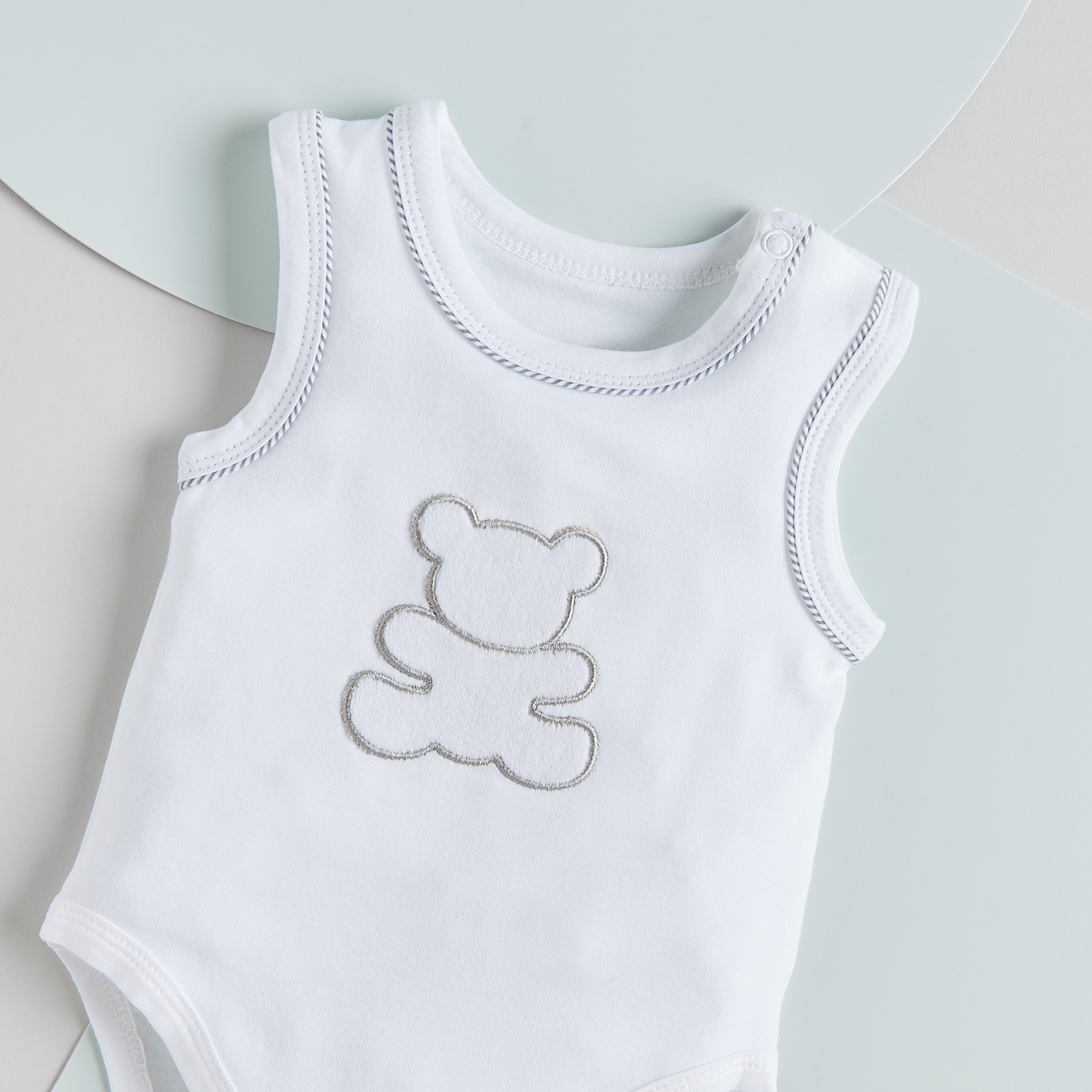 بودي سوت دون أكمام بتطريز دب من جيجلز-baby-boys-clothing-bodysuits-image-3