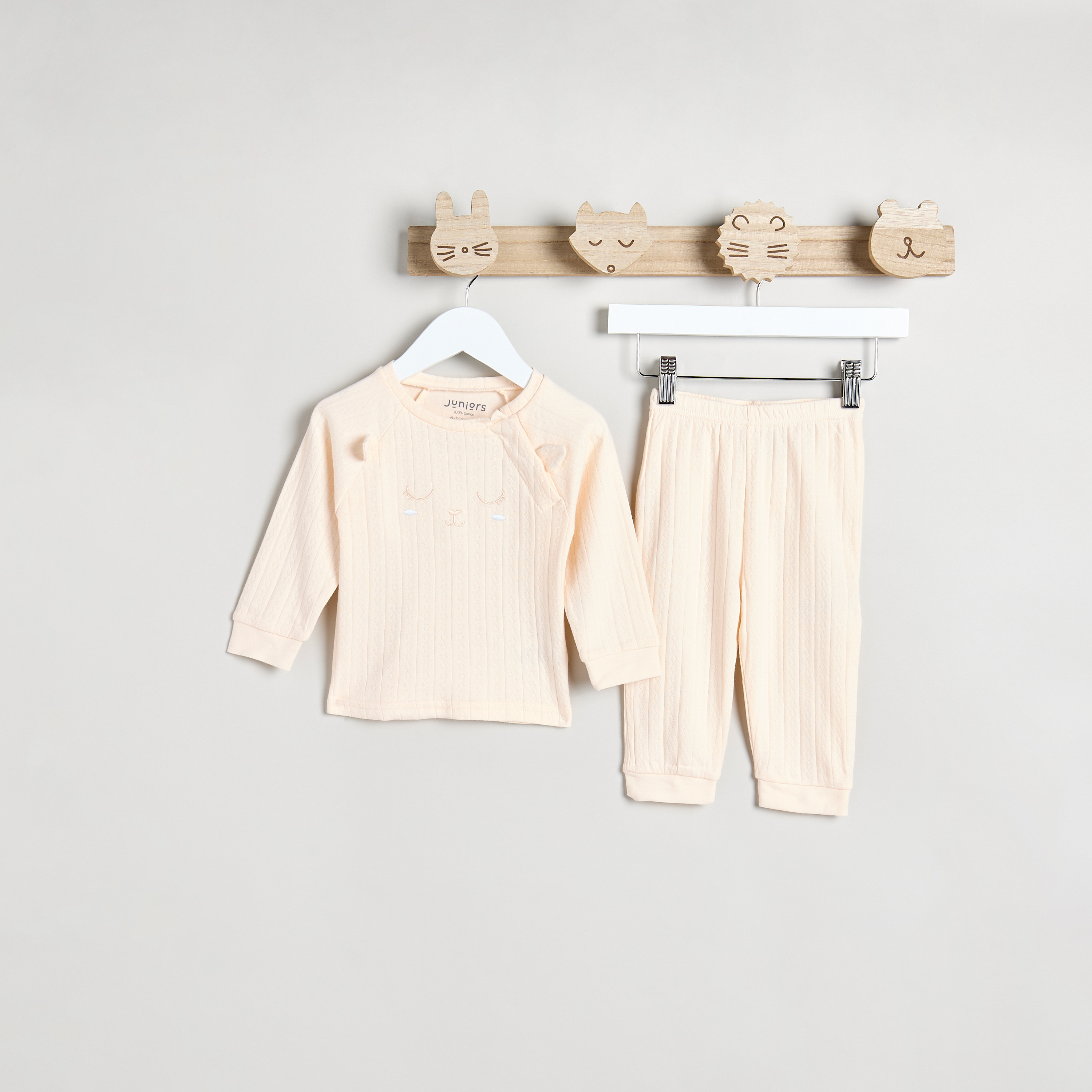 طقم بنطلون بيجاما وتيشيرت مطرز بزينة أذن من جونيورز-baby-girls-clothing-nightwear-pyjamasets-image-1