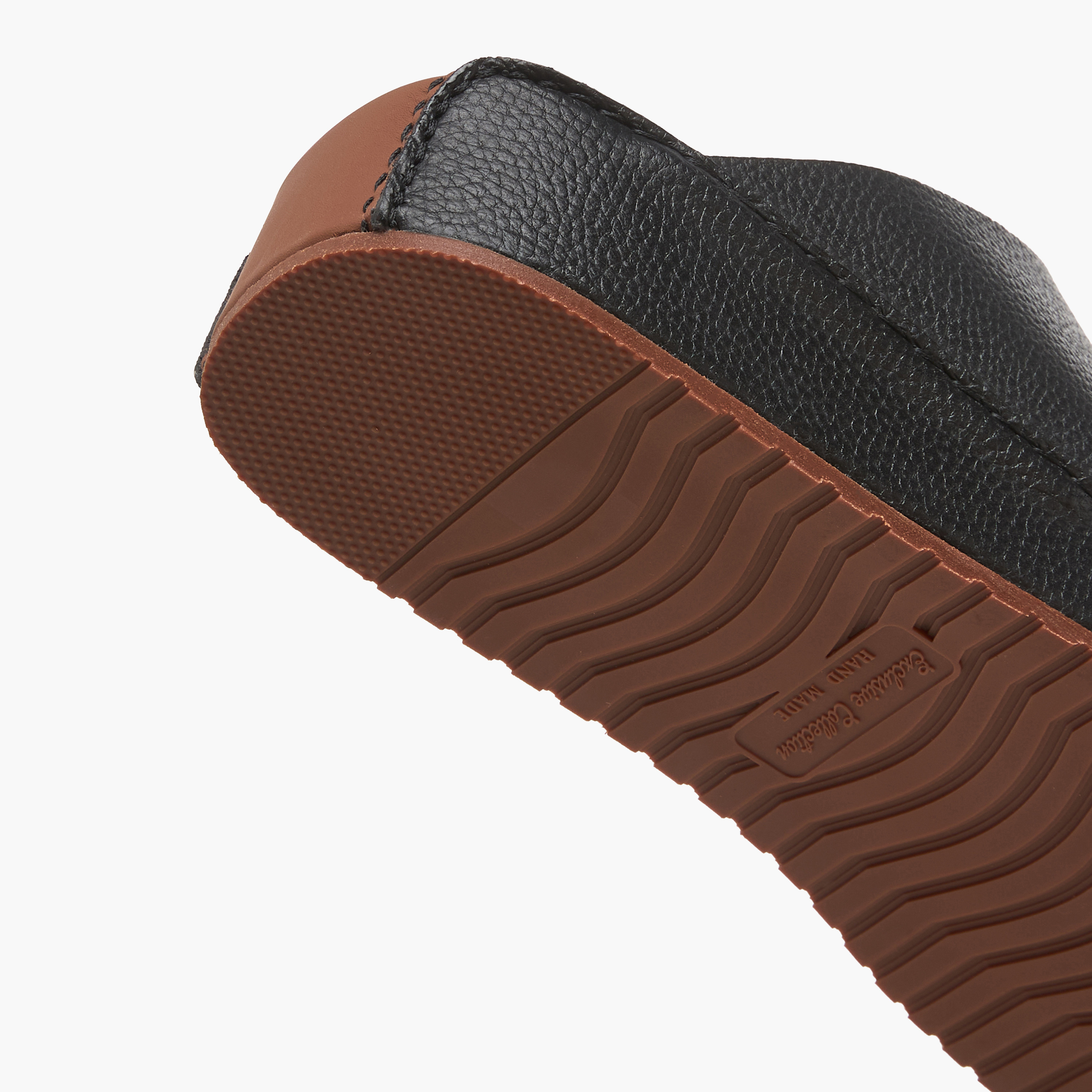 صندل عربي جلد بارز الملمس للرجال من دوتشيني-men-shoes-sandals-image-6
