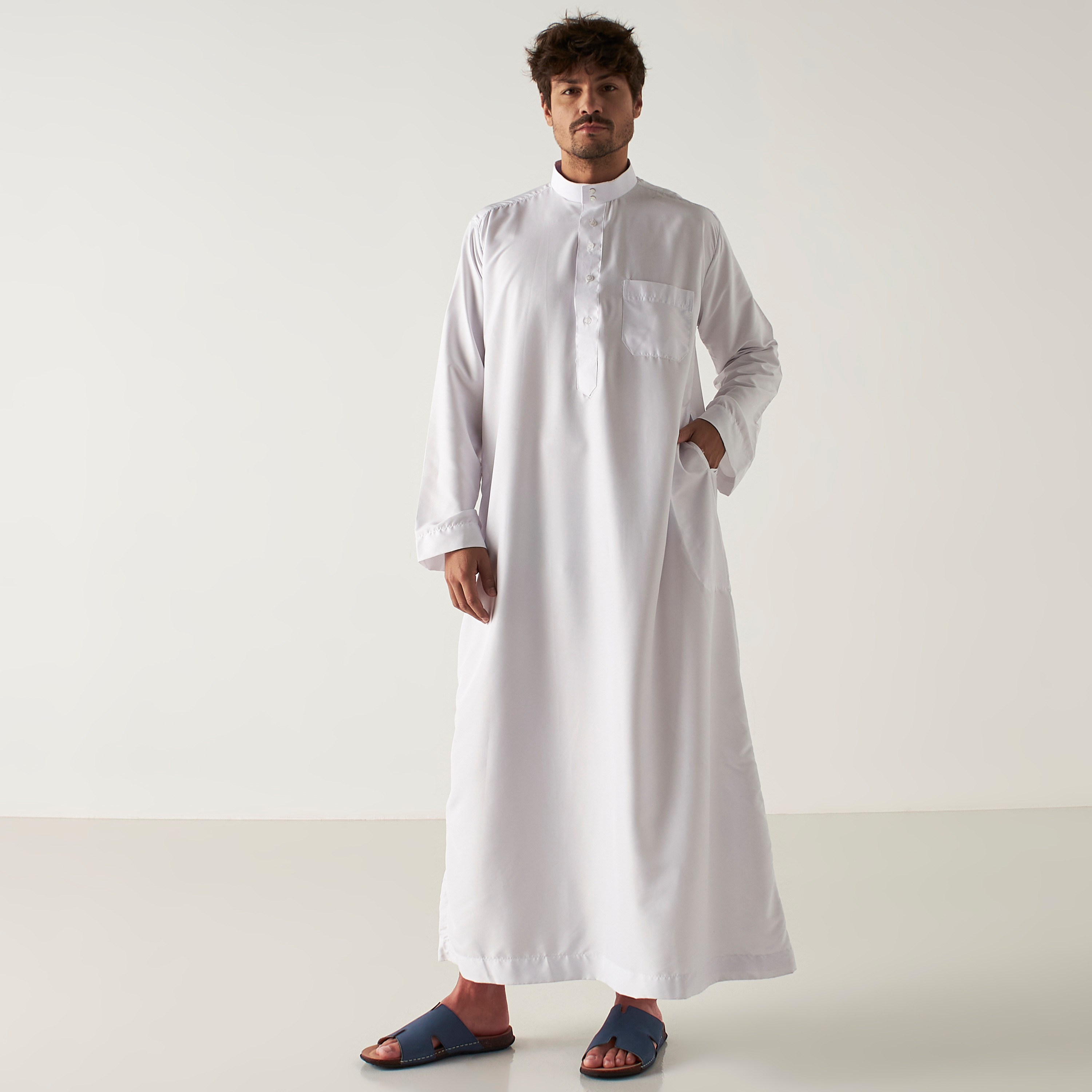 صندل سادة سهل الارتداء بمقدمة مستديرة من لو كونفورت-men-shoes-sandals-image-5