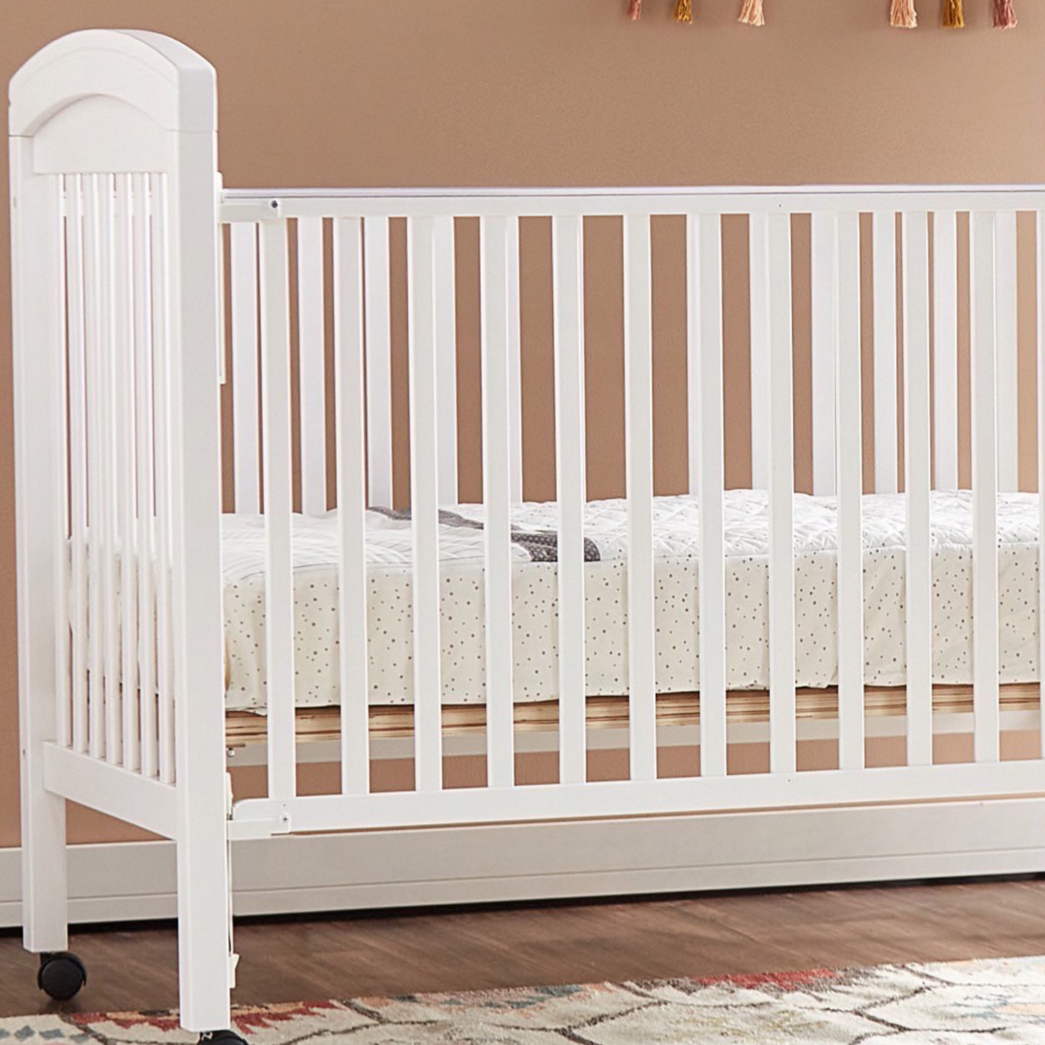 Juniors Magaret Wooden Adjustable Height Crib-baby-nursery-furniture-cribsandbeds-babycribs-image-13