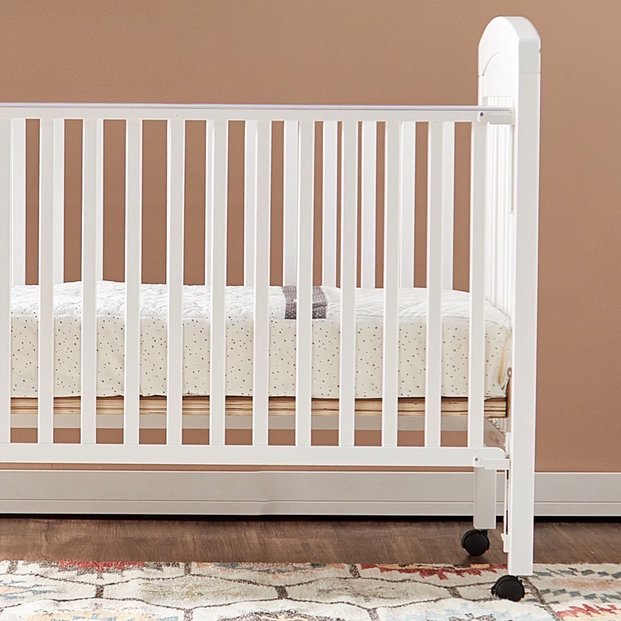 Juniors Magaret Wooden Adjustable Height Crib-baby-nursery-furniture-cribsandbeds-babycribs-image-14