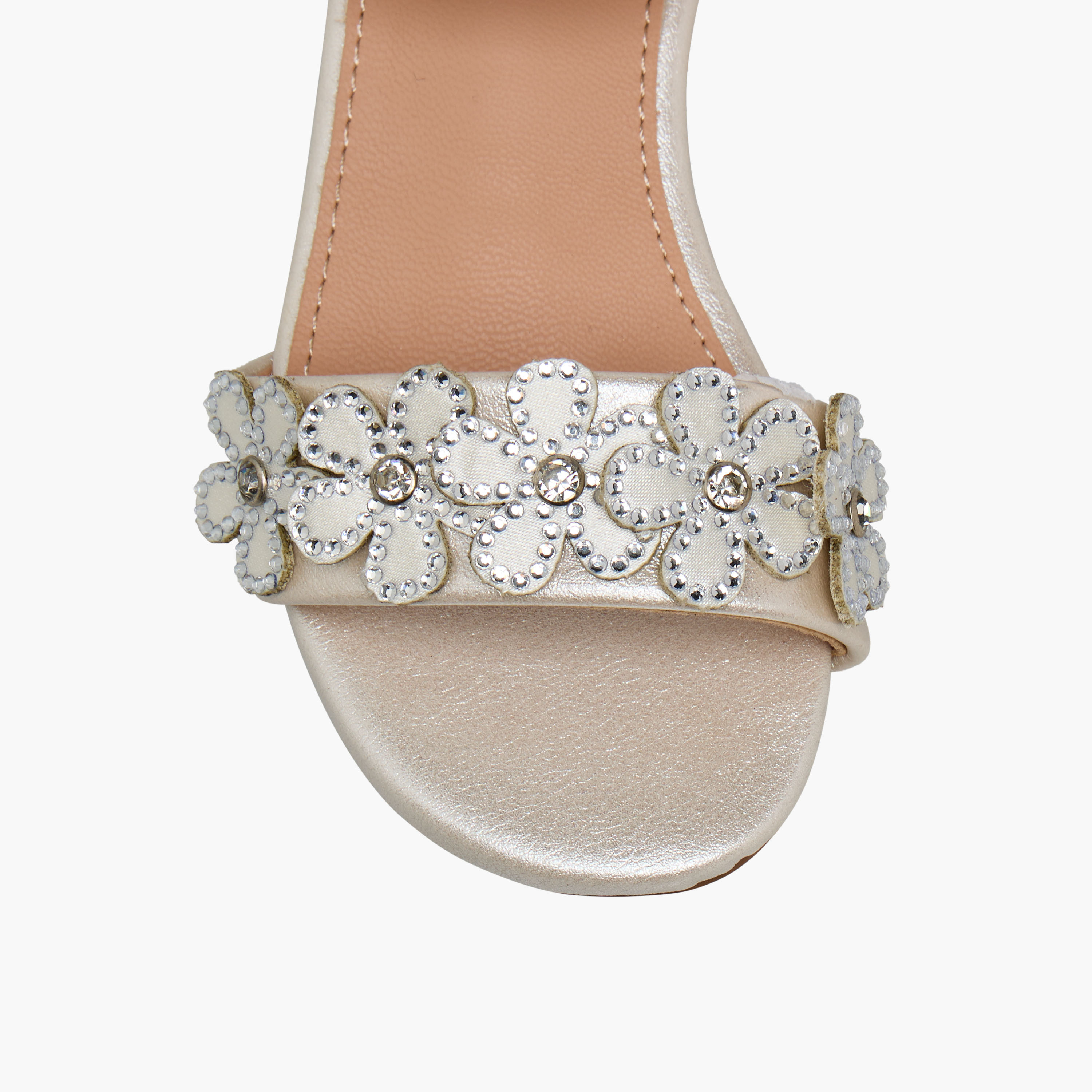 صندل بكعب سميك للبنات من فلورا بيلا-girls-shoes-sandals-image-5
