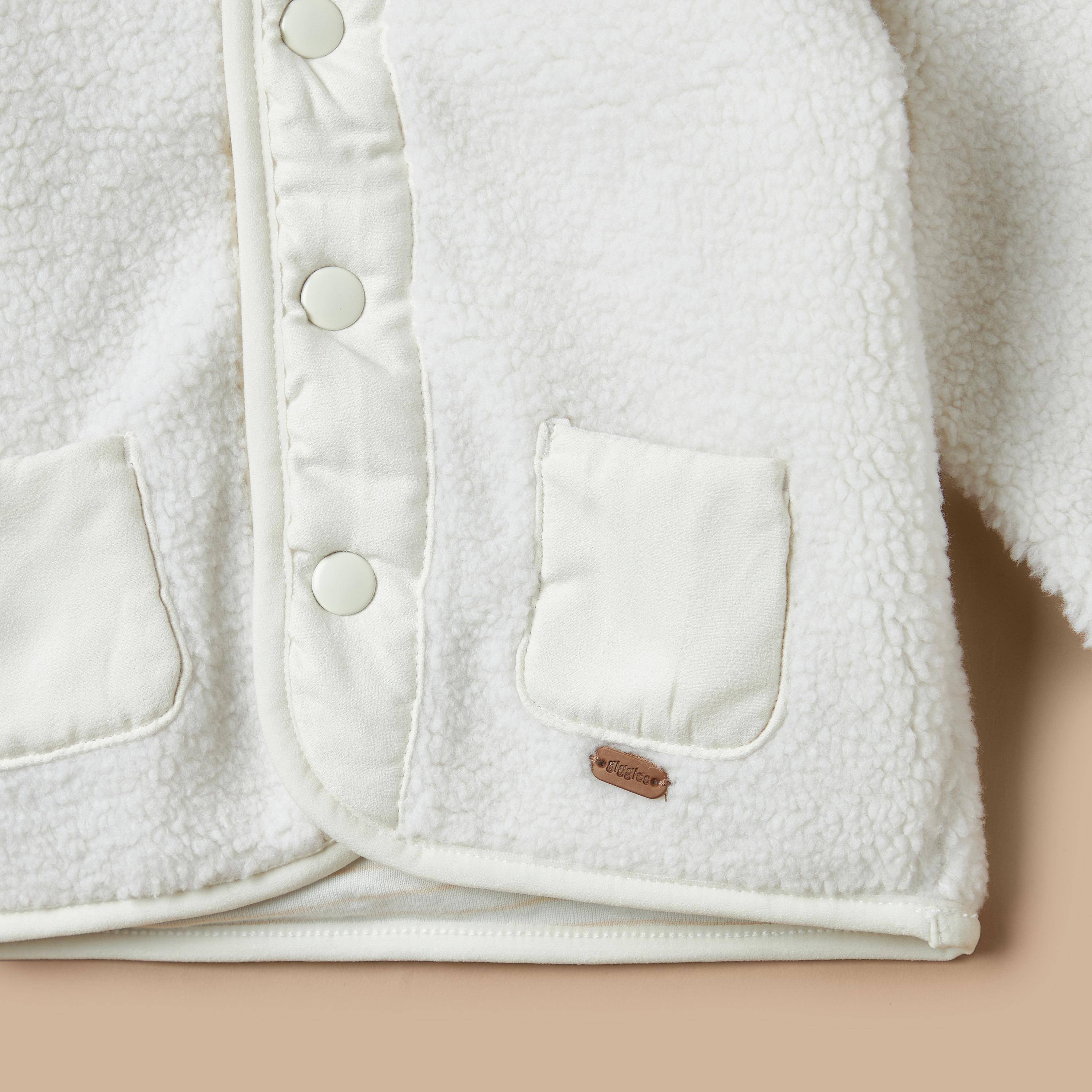 جاكيت بارز الملمس بأزرار إغلاق وقبعة من جيجلز-baby-boys-clothing-winterwear-jacketsandblazers-image-3