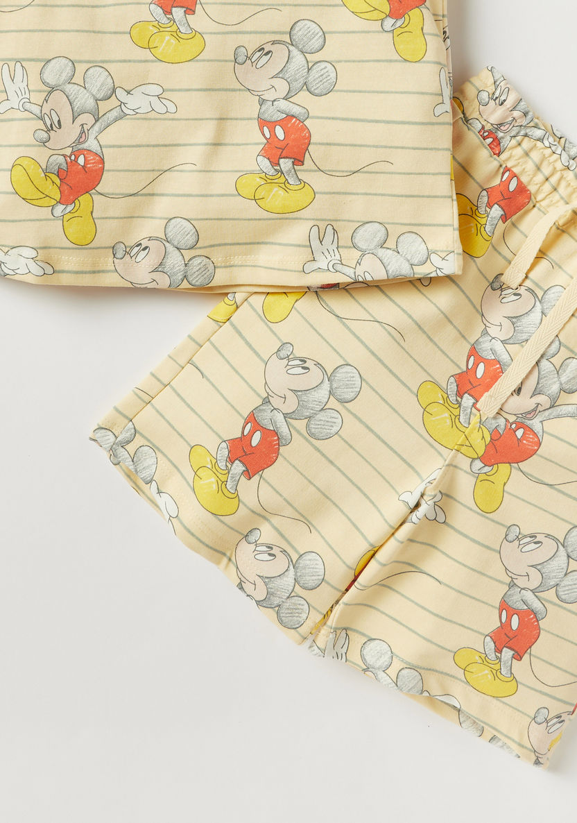 Disney Mickey Mouse Print T-shirt and Shorts Set-Clothes Sets-image-4