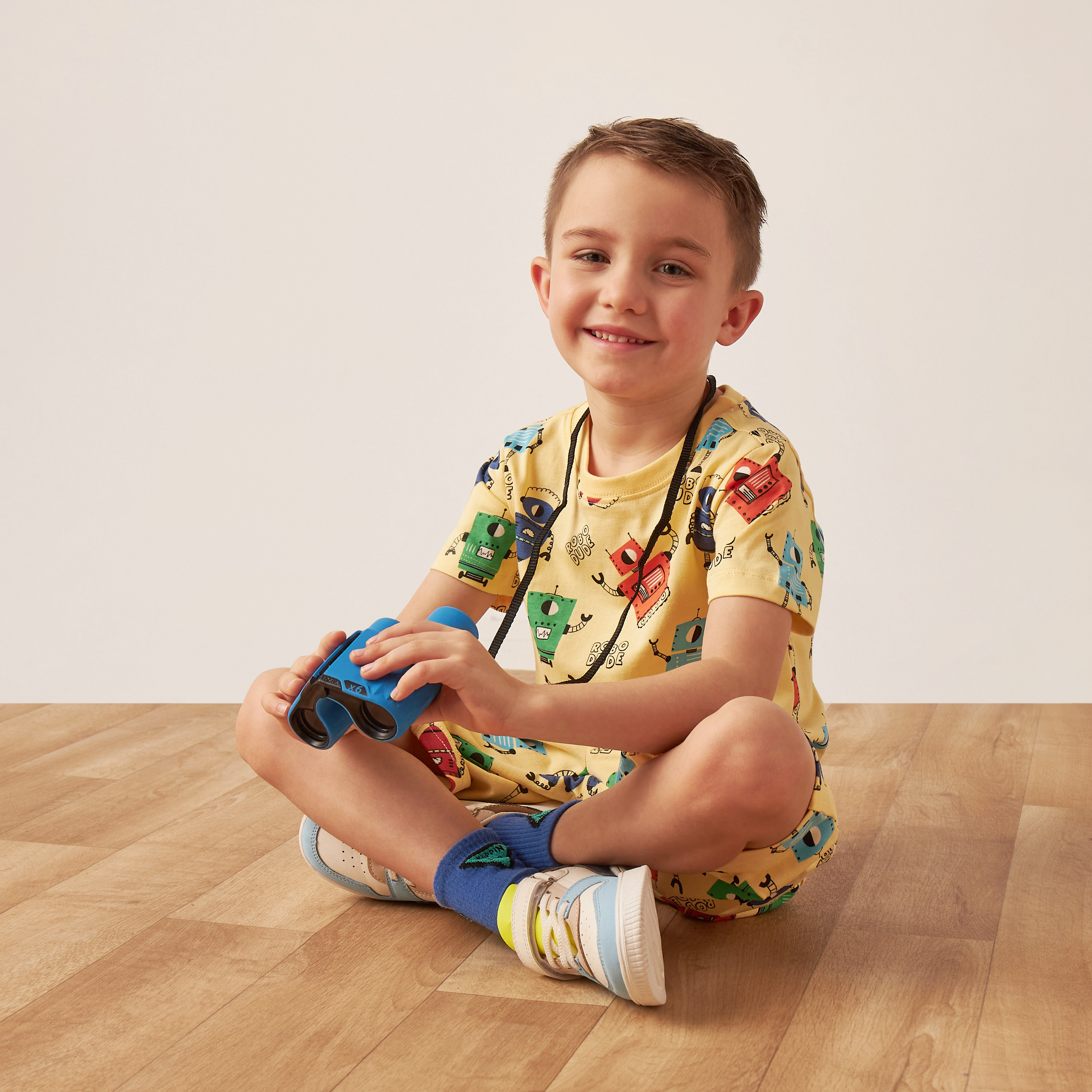 Juniors All-Over Robot Print T-shirt with Short Sleeves and Crew Neck-boys-clothing-tshirtsandpolos-image-2
