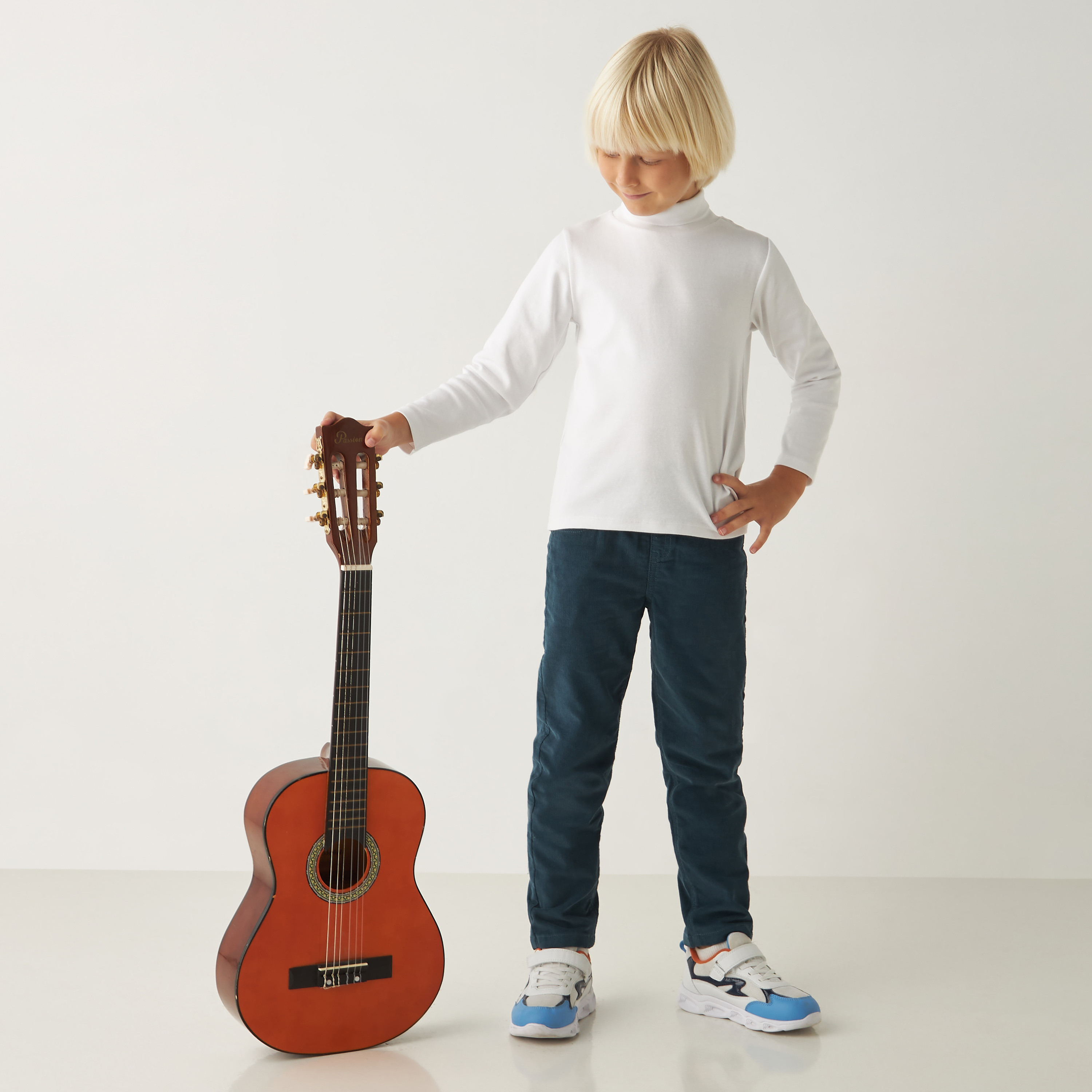 تيشيرت سادة بياقة عالية وأكمام طويلة من جونيورز-baby-boys-clothing-tshirtsandpolos-image-2