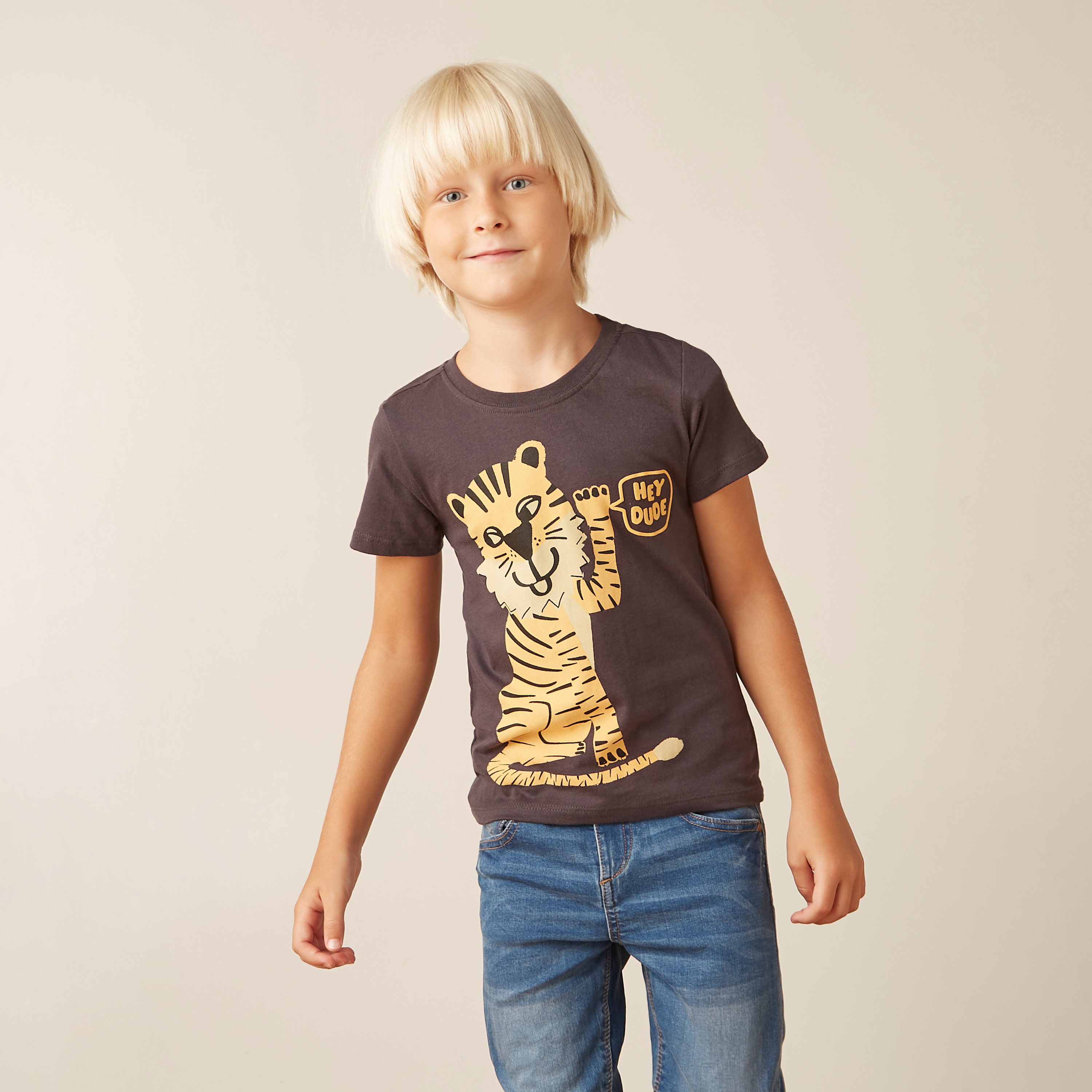 Juniors Graphic Print T-shirt with Crew Neck and Short Sleeves-boys-clothing-tshirtsandpolos-image-1