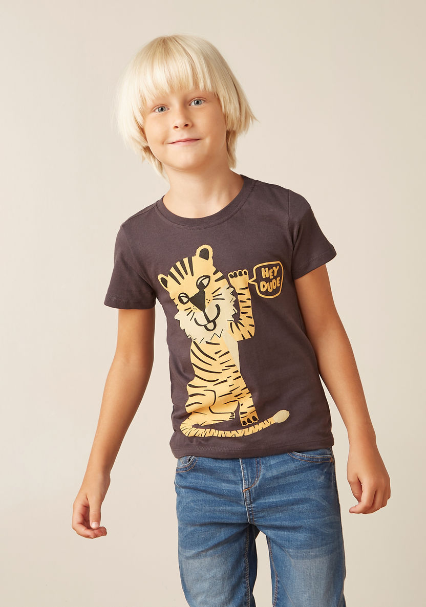 Juniors Graphic Print T-shirt with Crew Neck and Short Sleeves-T Shirts-image-0