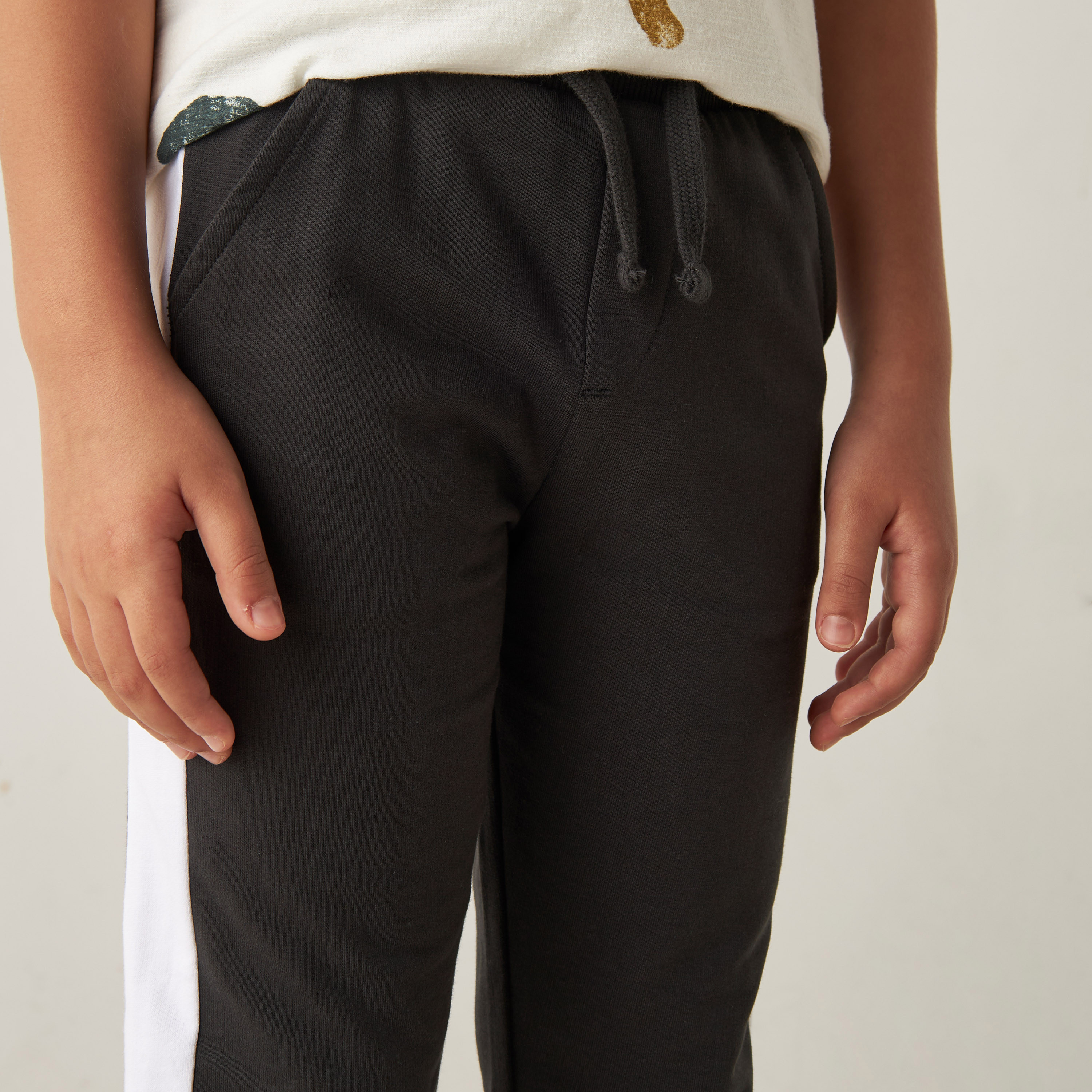 Juniors Solid Joggers with Drawstring Closure-boys-clothing-bottoms-joggersandtrackpants-image-4