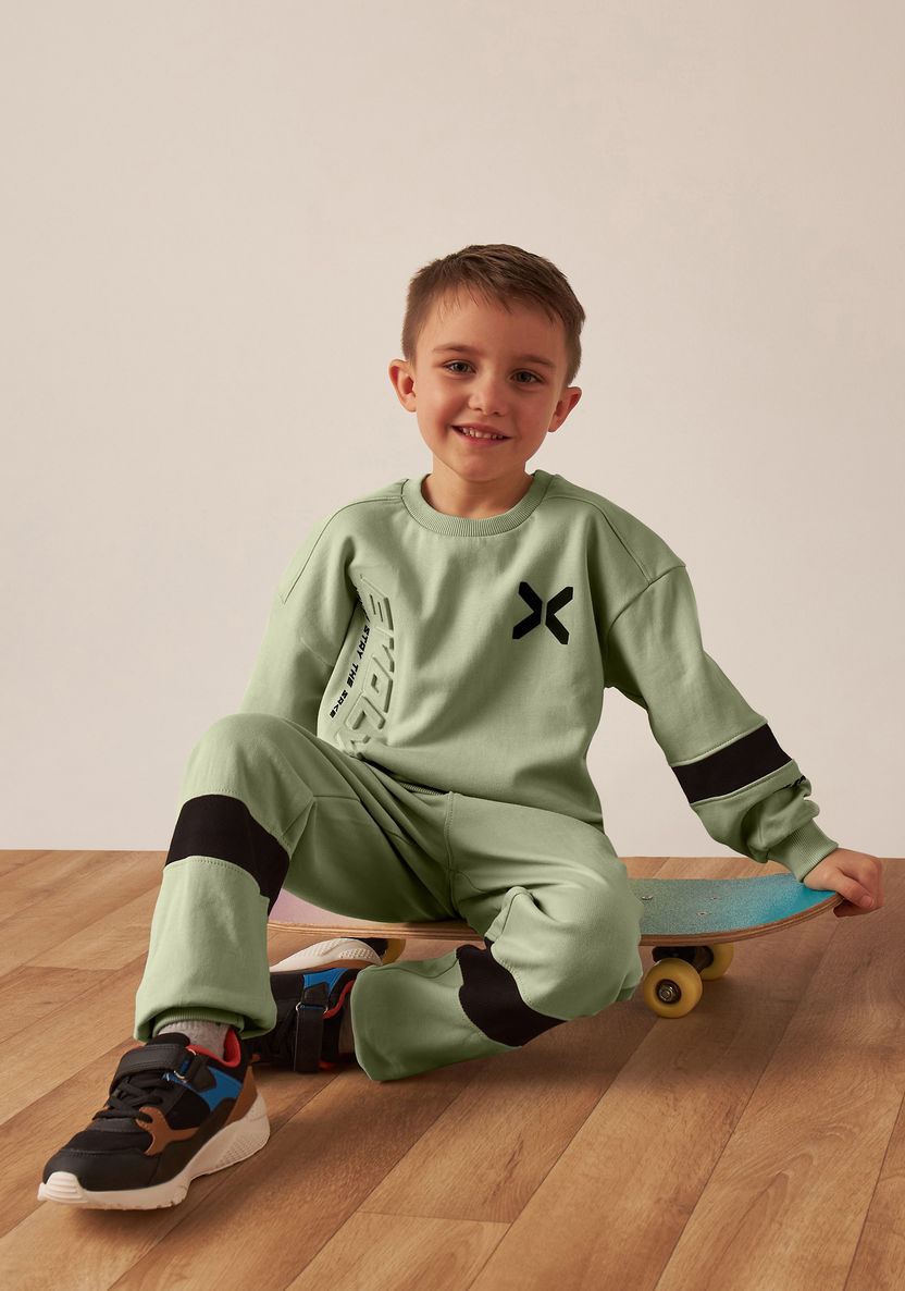Juniors Printed Sweatshirt and Joggers Set-Clothes Sets-image-0