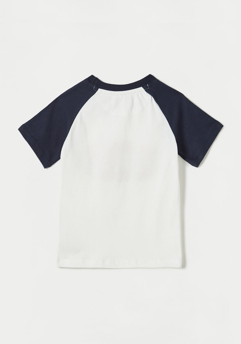 Lee Cooper Logo T-shirt with Raglan Sleeves-T Shirts-image-3