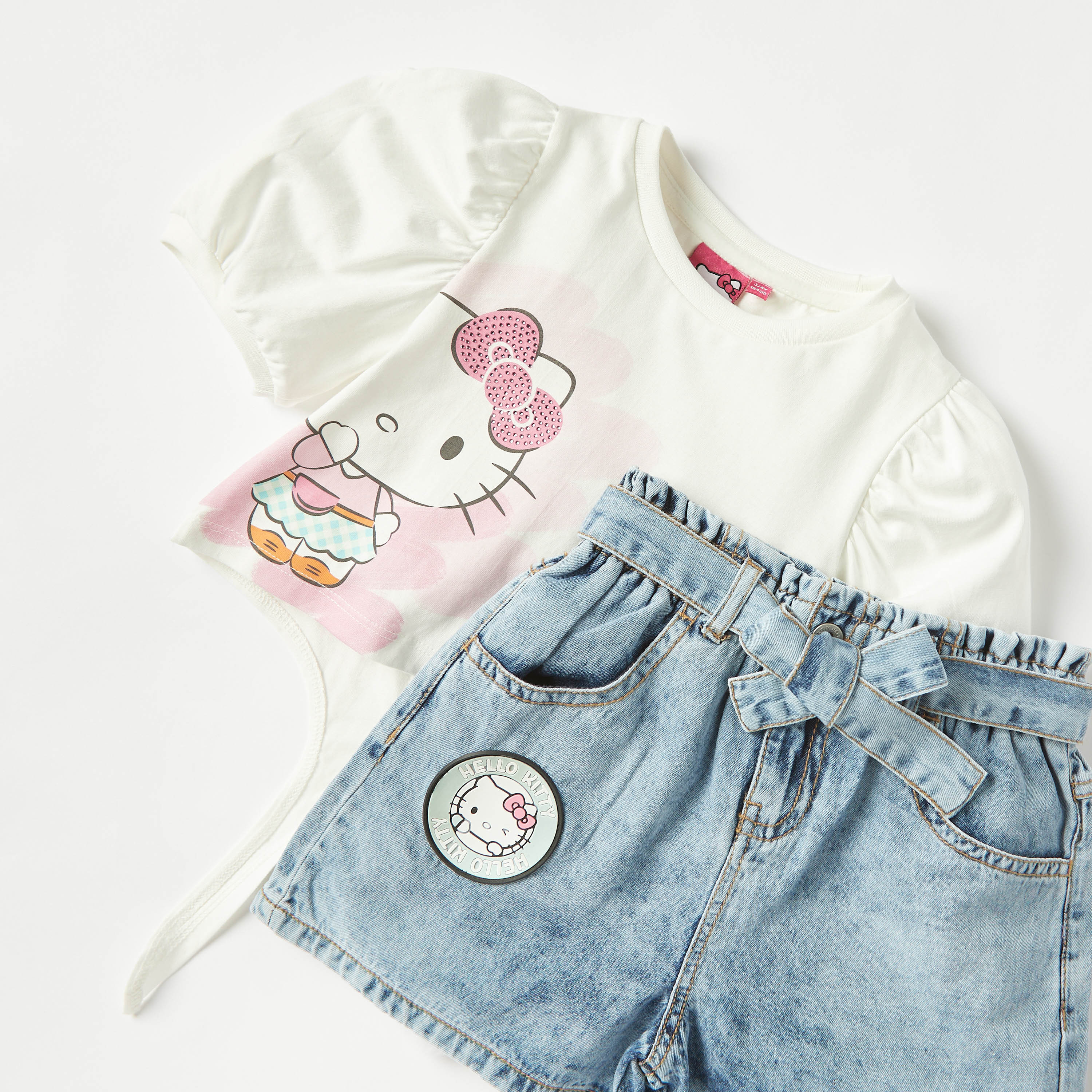 Sanrio Hello Kitty Print T-shirt and Denim Shorts Set-baby-girls-clothing-setsandcoords-image-4