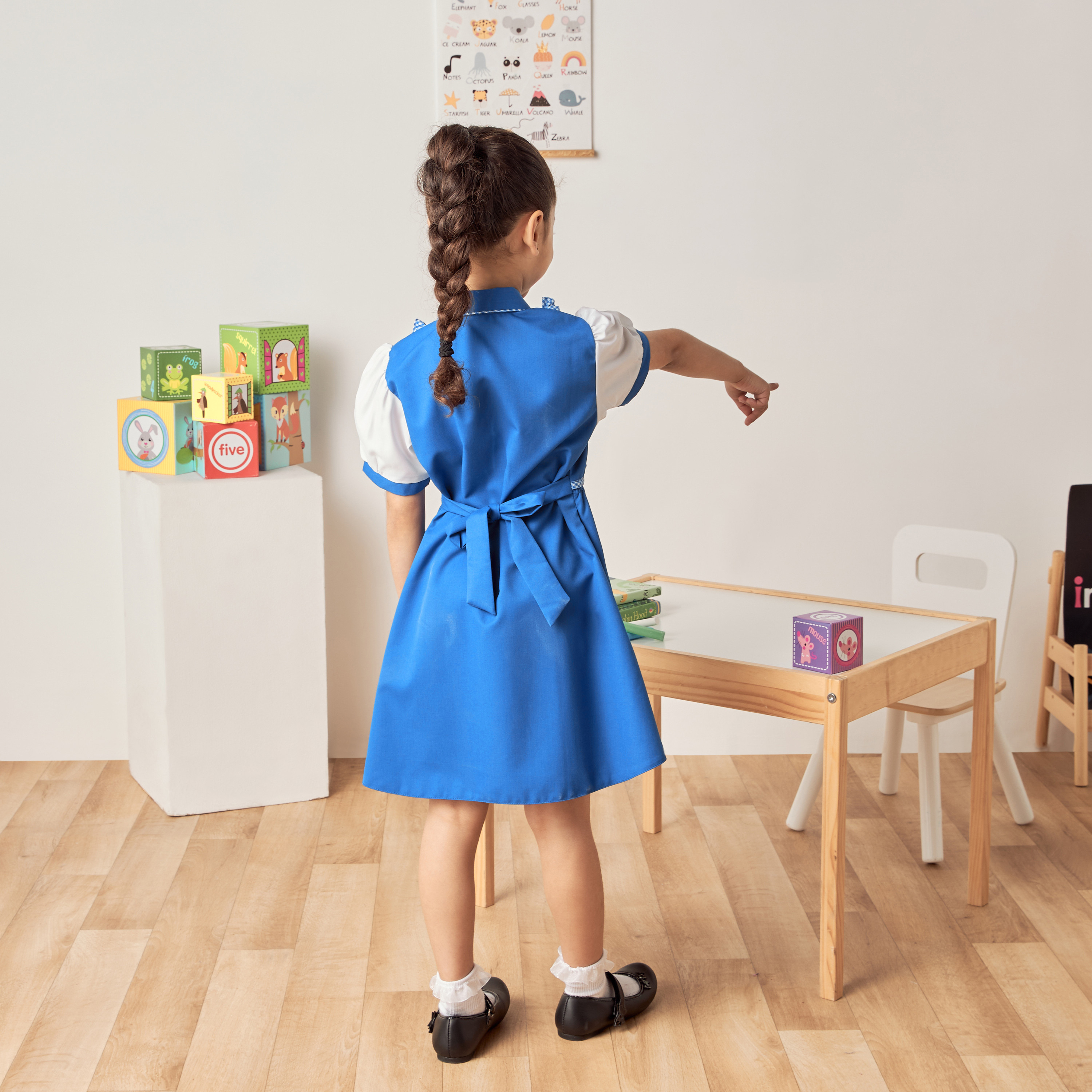 فستان بياقة وأكمام قصيرة منفوخة وكشكش من جونيورز-girls-clothing-schoolwear-dresses-image-4