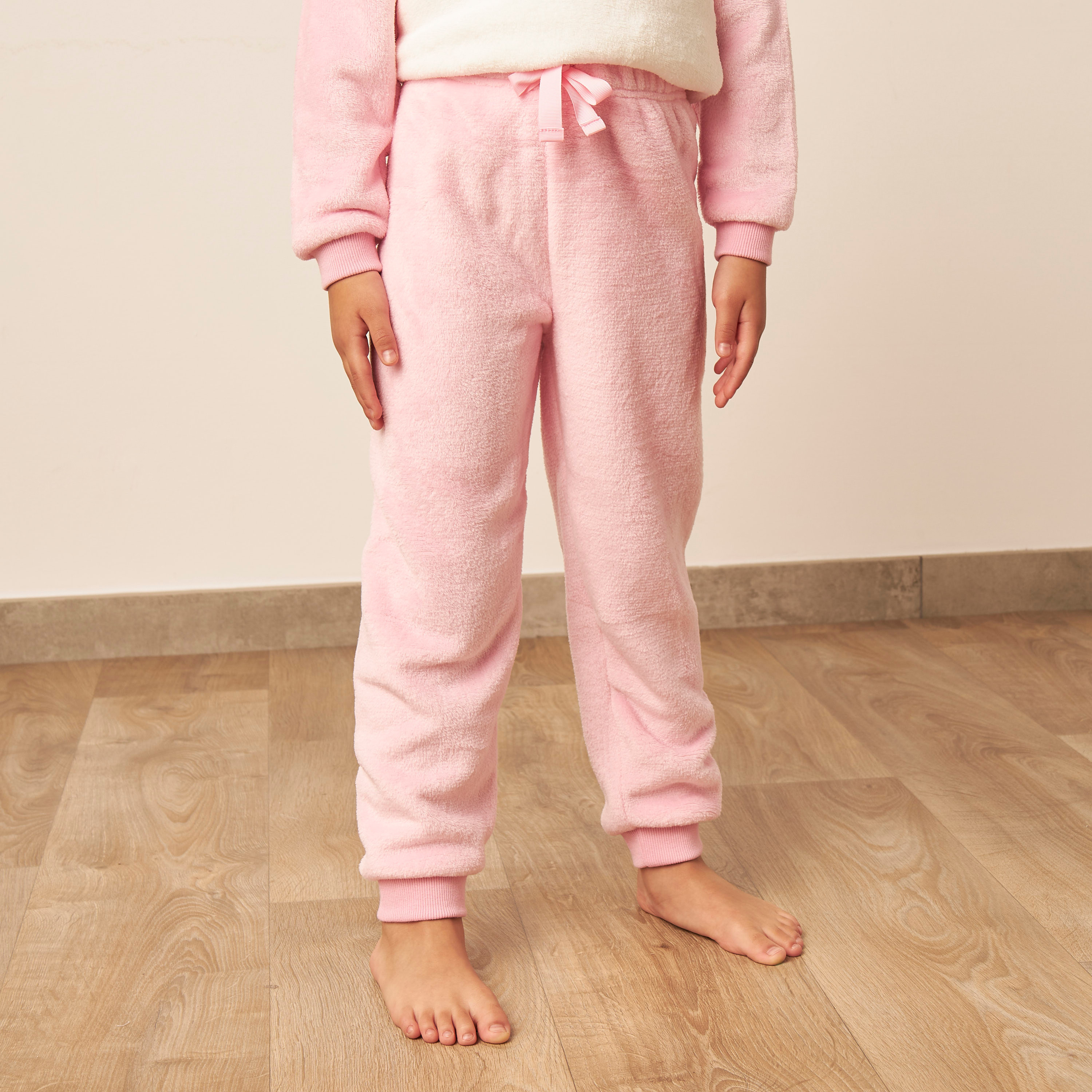 طقم بنطلون بيجاما وسويت شيرت بارز الملمس من جونيورز-girls-clothing-nightwear-image-3