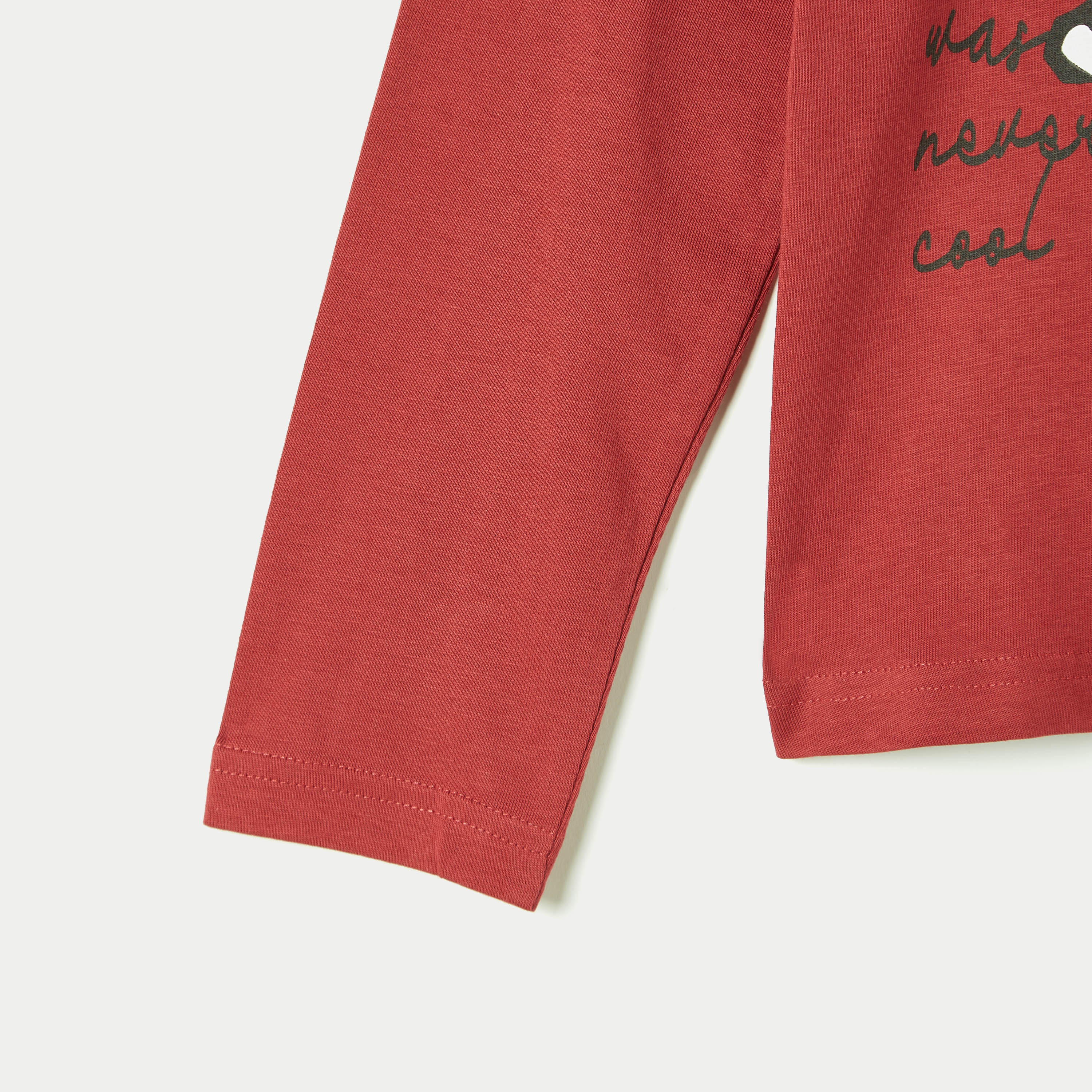 تيشيرت بياقة ضيّقة وأكمام طويلة وطبعات من جونيورز-boys-clothing-tshirtsandpolos-image-3
