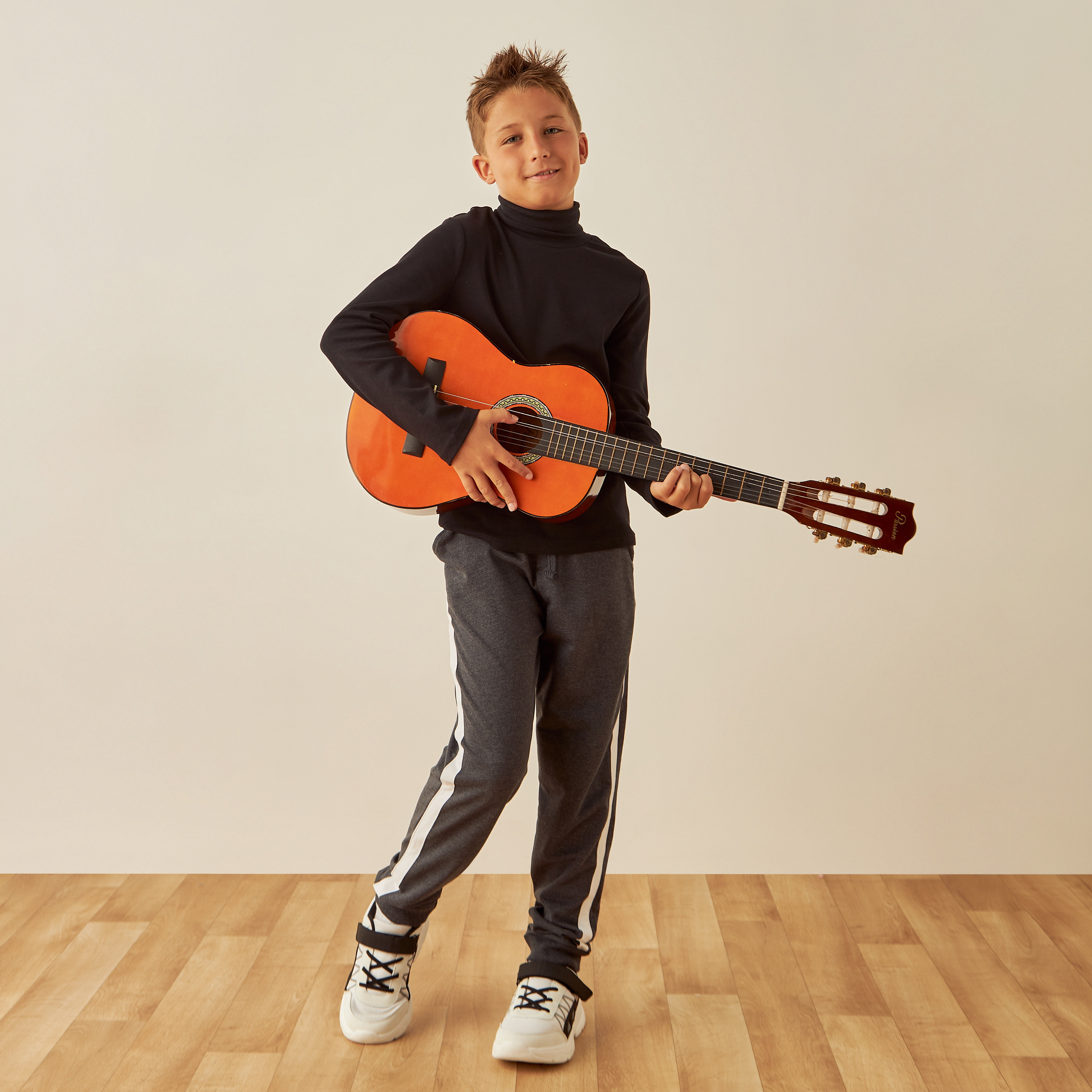 Juniors Panelled Joggers with Drawstring Closure and Pockets-boys-clothing-bottoms-joggersandtrackpants-image-2