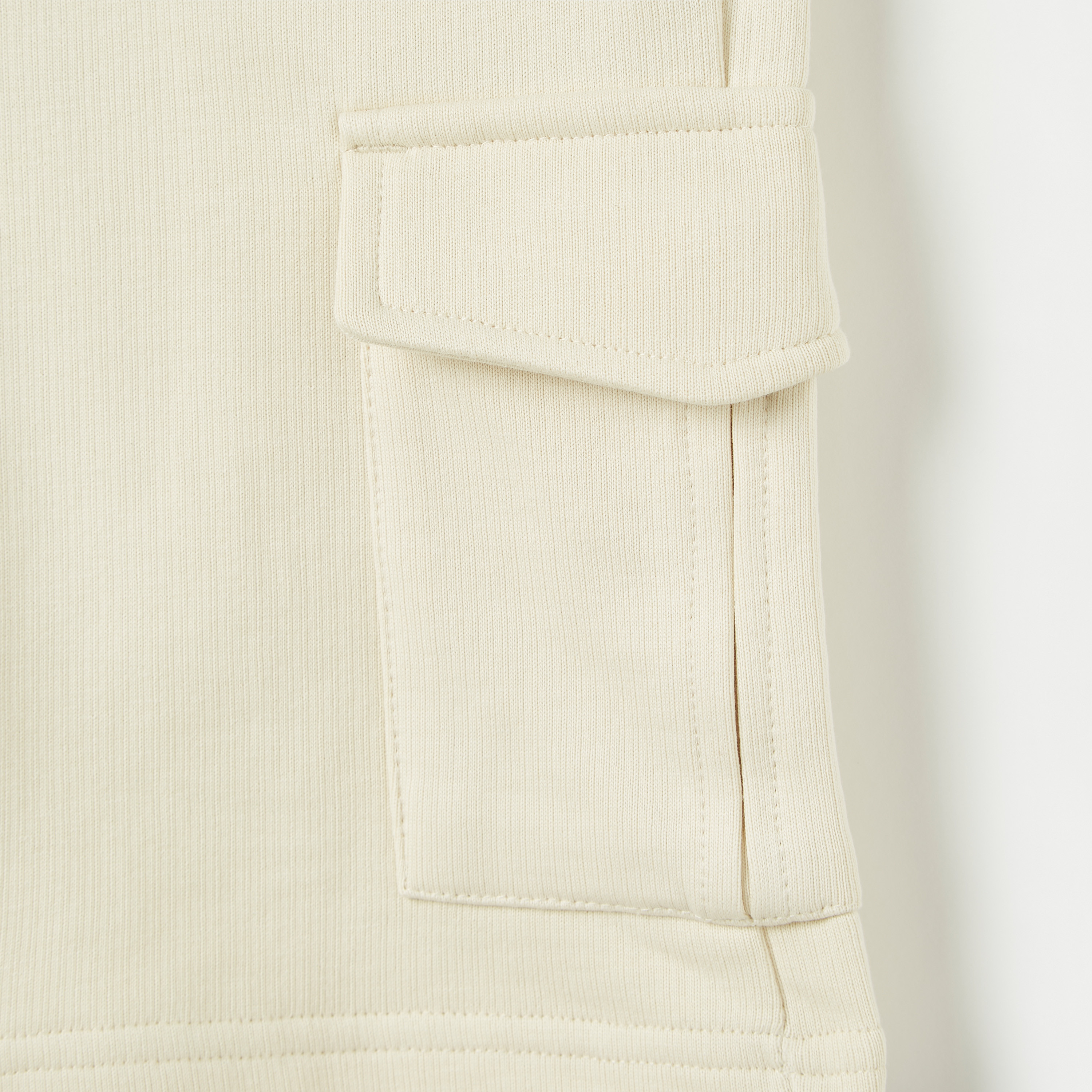 Eligo Solid Shorts with Drawstring Closure and Flap Pockets-boys-clothing-bottoms-shorts-image-3
