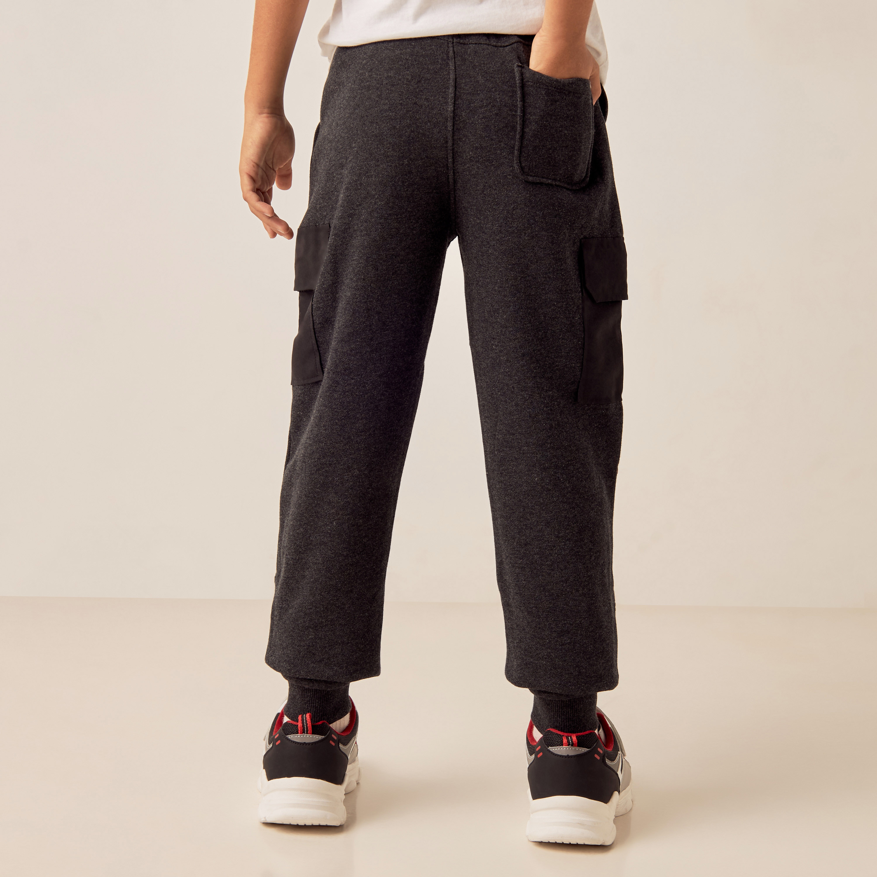 Kappa Logo Print Joggers with Pockets and Drawstring Closure-boys-clothing-bottoms-joggersandtrackpants-image-3