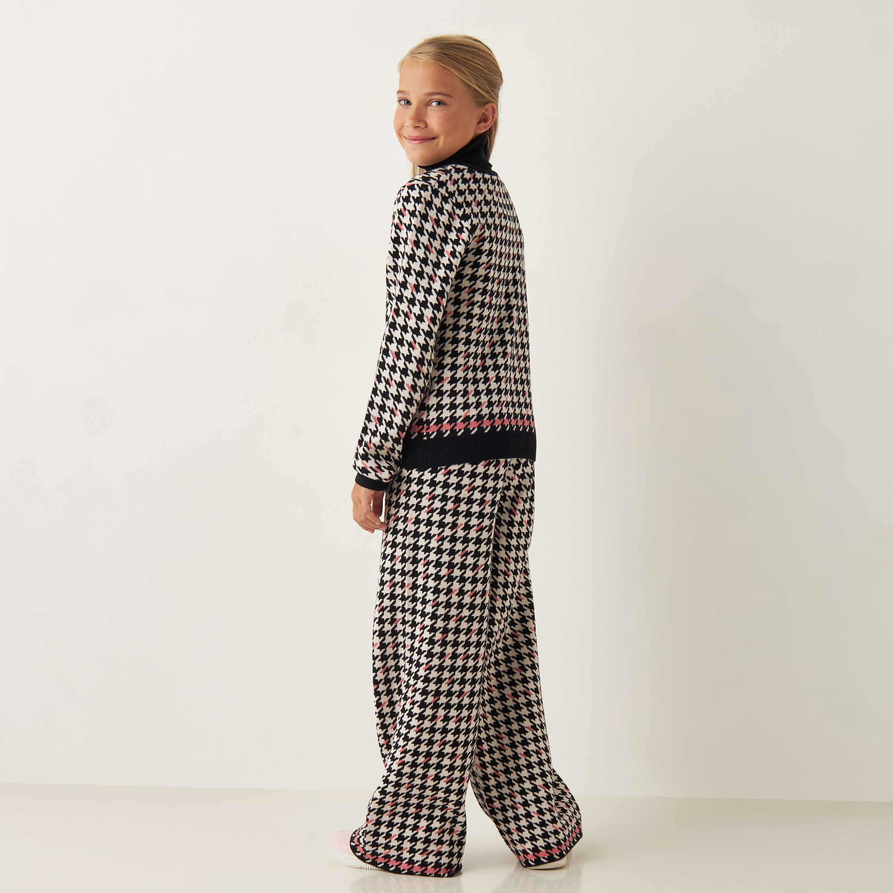 Juniors Houndstooth Print Turtle Neck Sweater and Pants Set-girls-clothing-setsandcoords-image-4