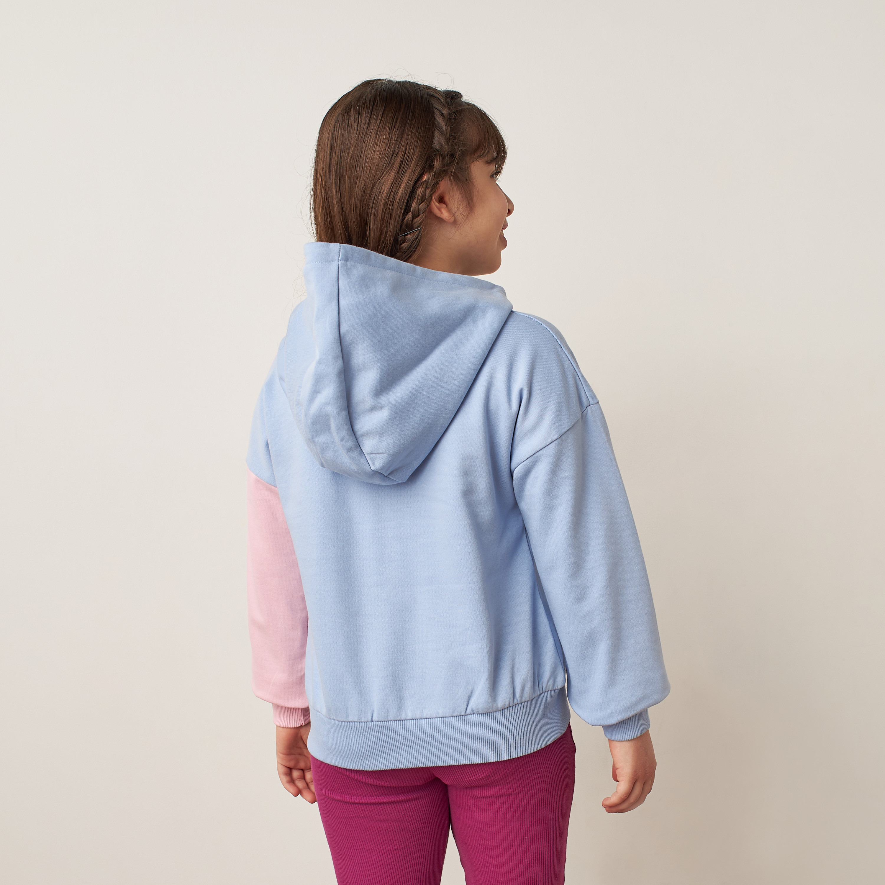 هودي بأكمام طويلة وتزيينات ترتر وطبعات بيناتس-girls-clothing-sweatshirts-image-4