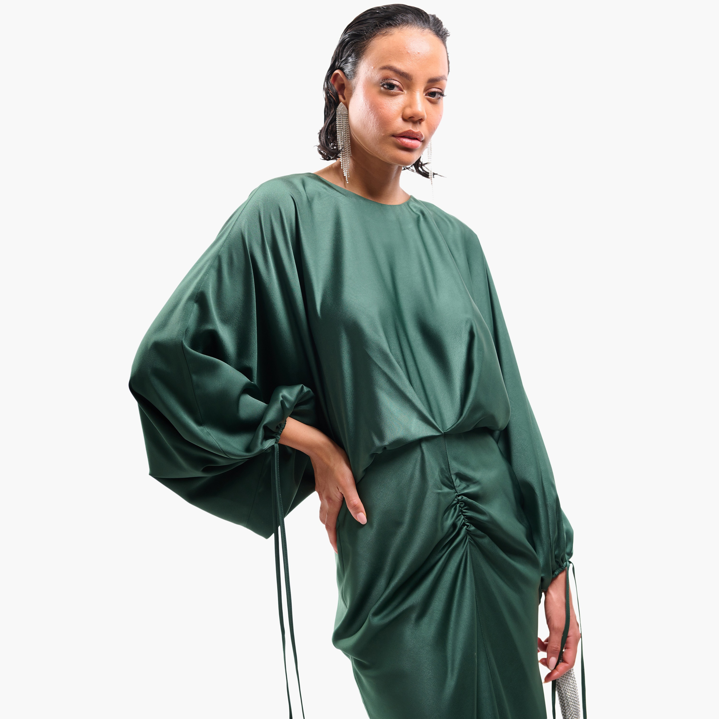فستان ماكسي نسائي مستقيم بقصة مائلة وأكمام منفوخة وتفاصيل مزمومة من فايا-women-clothing-dresses-image-10