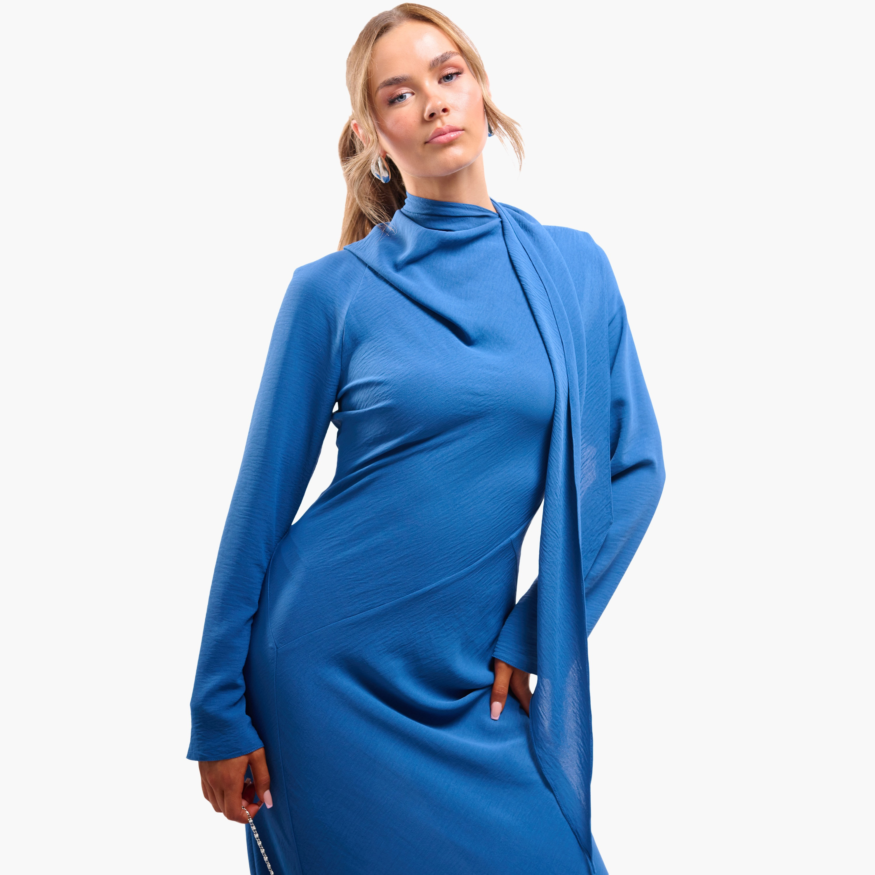 فستان ماكسي نسائي بياقة عالية وقماش بارز الملمس من فايا-women-clothing-dresses-image-6
