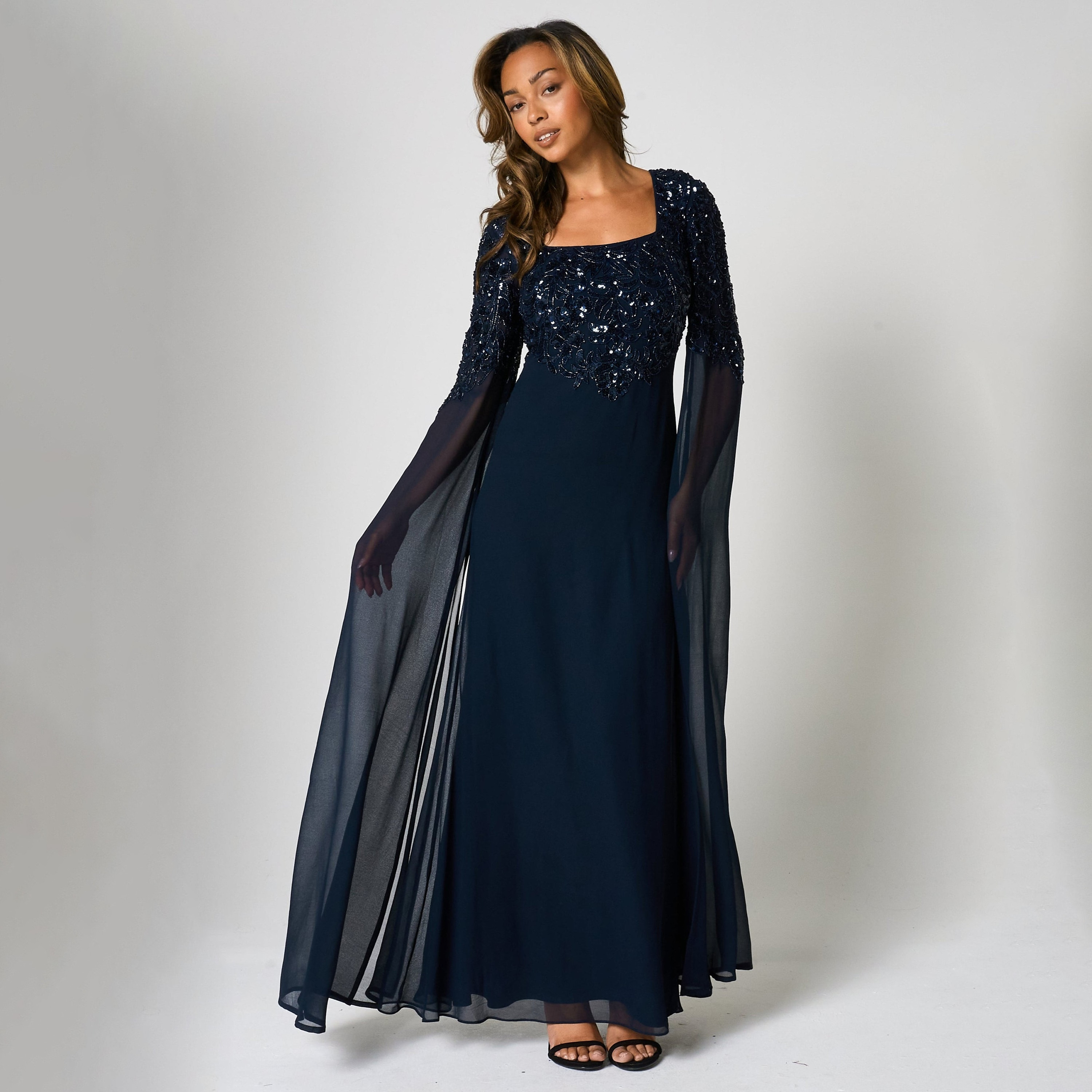 فستان سهرة ماكسي حريمي باللون الكحلي مزين بأكمام كاب ورقبة مربعة من فروك أند فريل-women-clothing-dresses-image-2