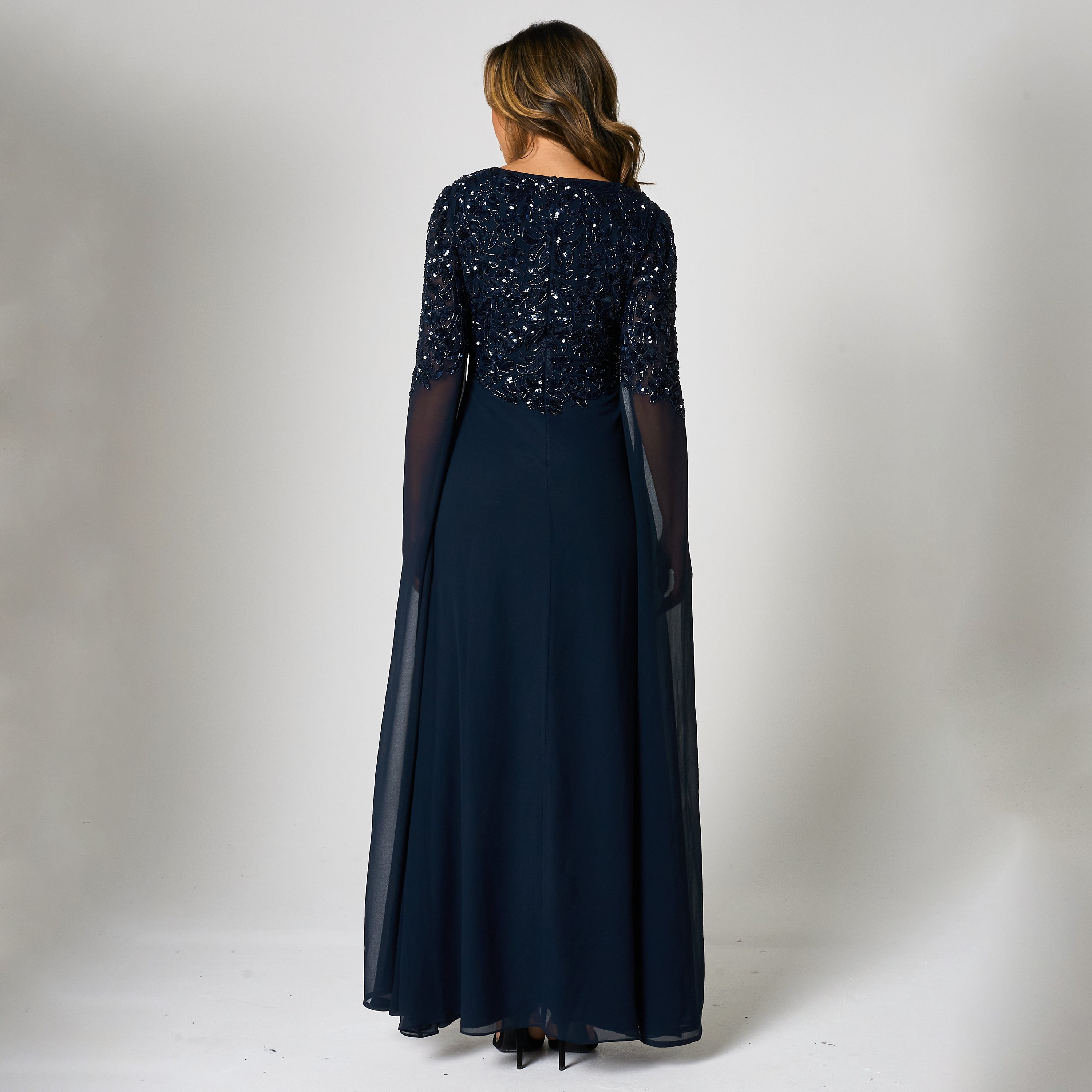فستان سهرة ماكسي حريمي باللون الكحلي مزين بأكمام كاب ورقبة مربعة من فروك أند فريل-women-clothing-dresses-image-3