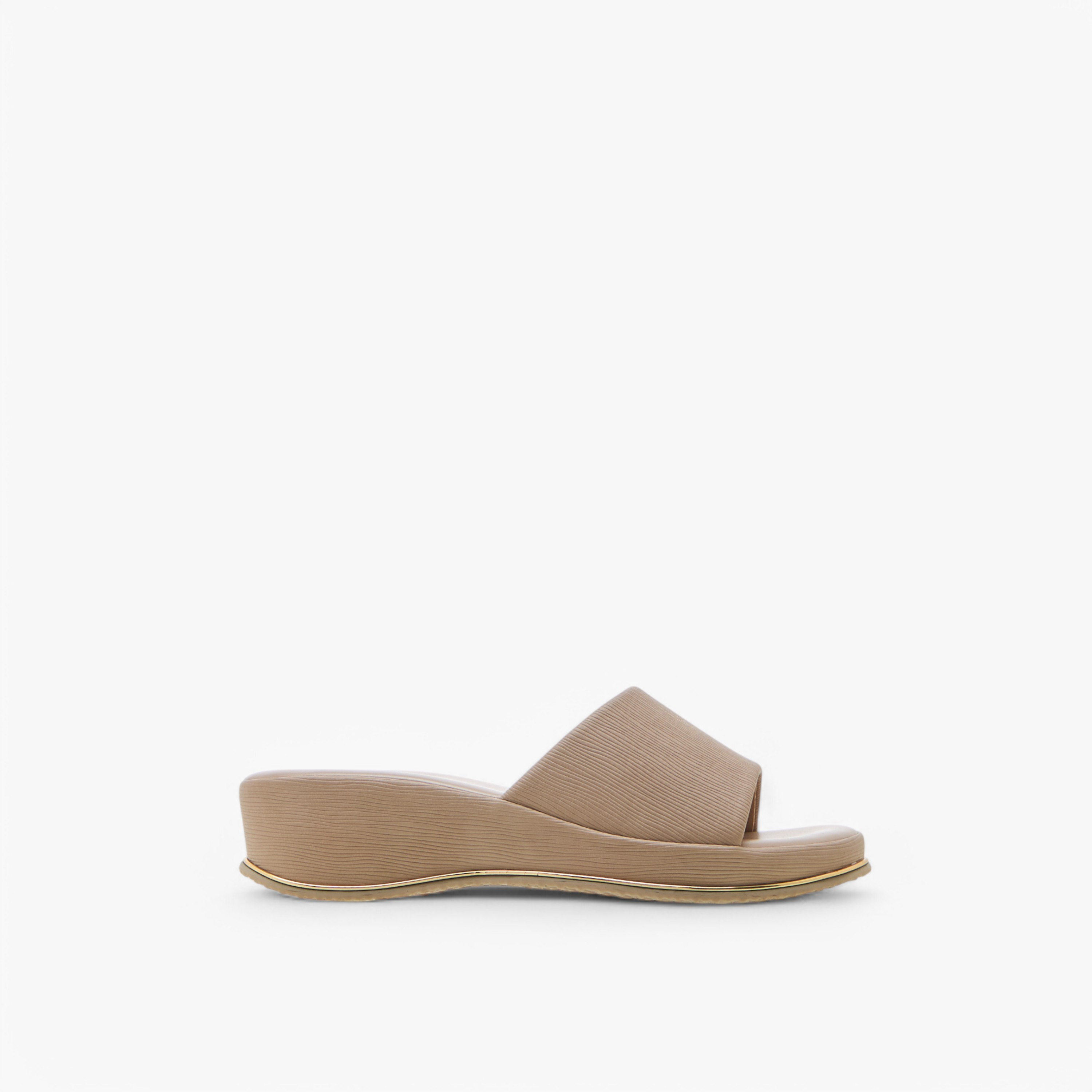 صندل بارز الملمس وسهل الارتداء بكعب ويدج من فلورا بيلا-women-shoes-sandals-heeled-image-3