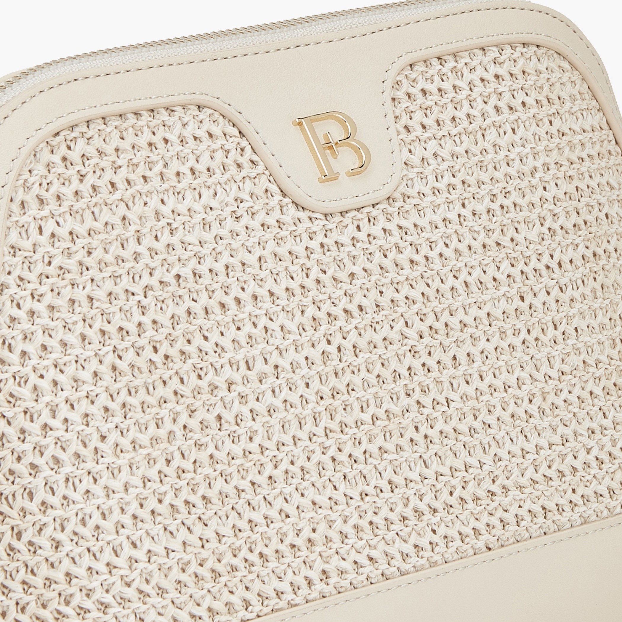 شنطة كروس بودي بارزة الملمس من فلورا بيلا-women-bagsandwallets-handbags-image-4