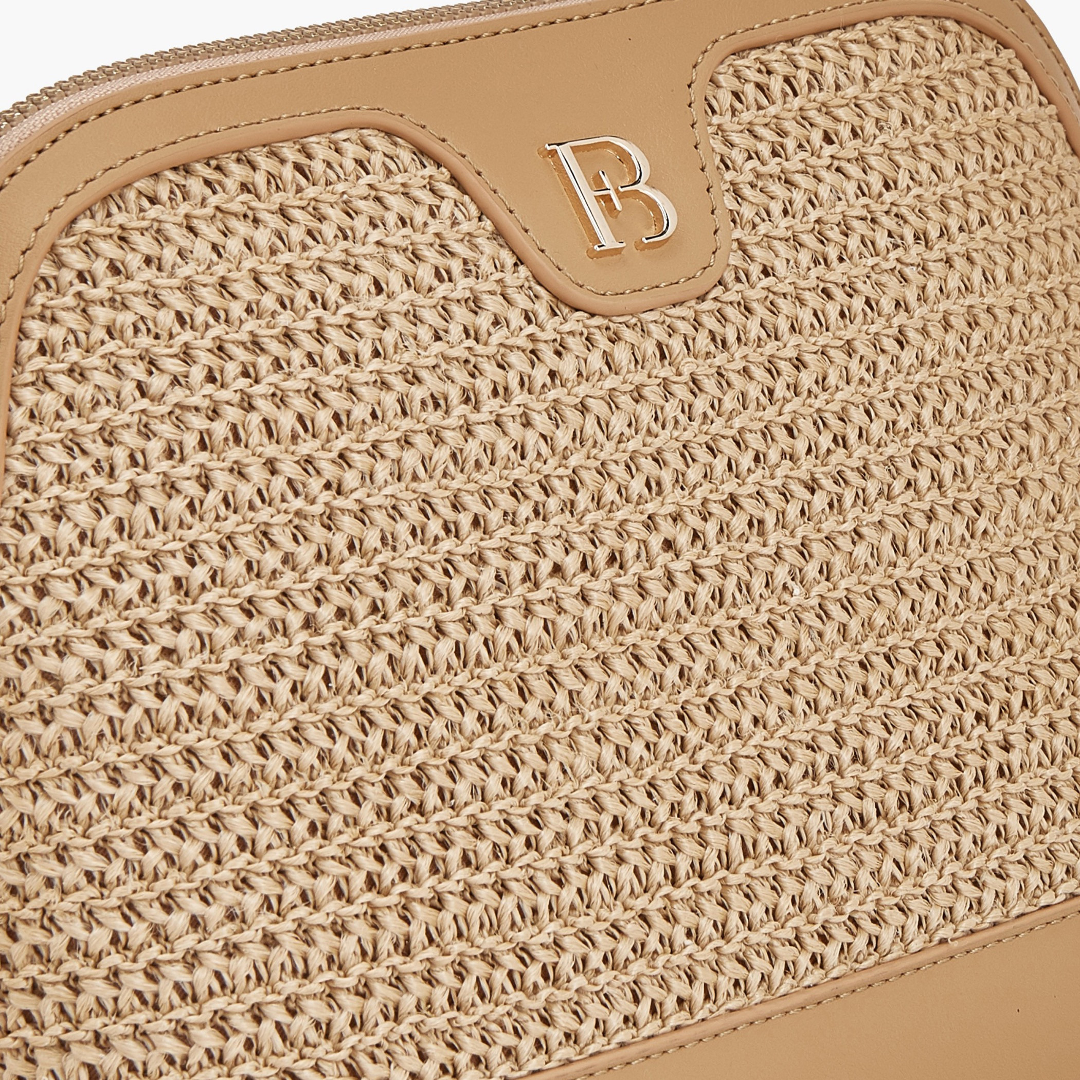 شنطة كروس بودي بارزة الملمس من فلورا بيلا-women-bagsandwallets-handbags-image-4