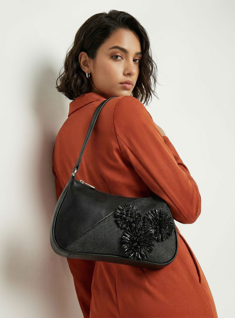 شنطة كتف بزينة ثري دي وسحاب إغلاق من فلورا بيلا-women-bagsandwallets-handbags-image-8