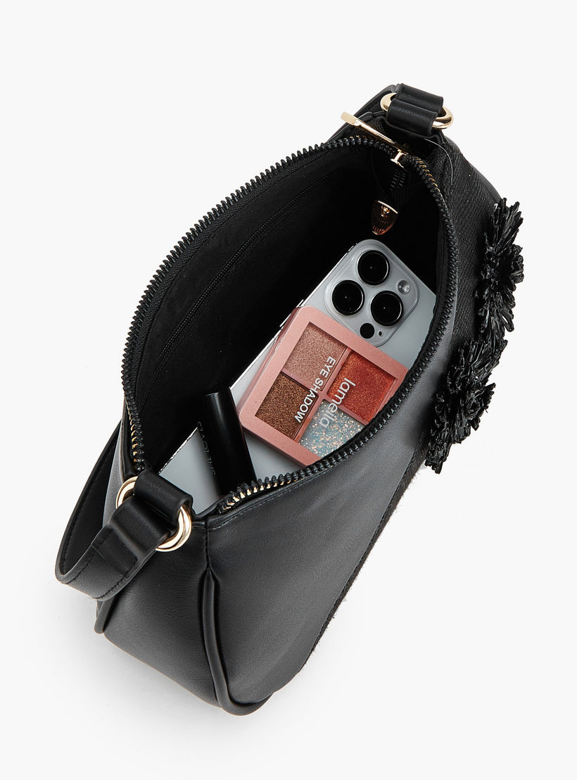شنطة كتف بزينة ثري دي وسحاب إغلاق من فلورا بيلا-women-bagsandwallets-handbags-image-9