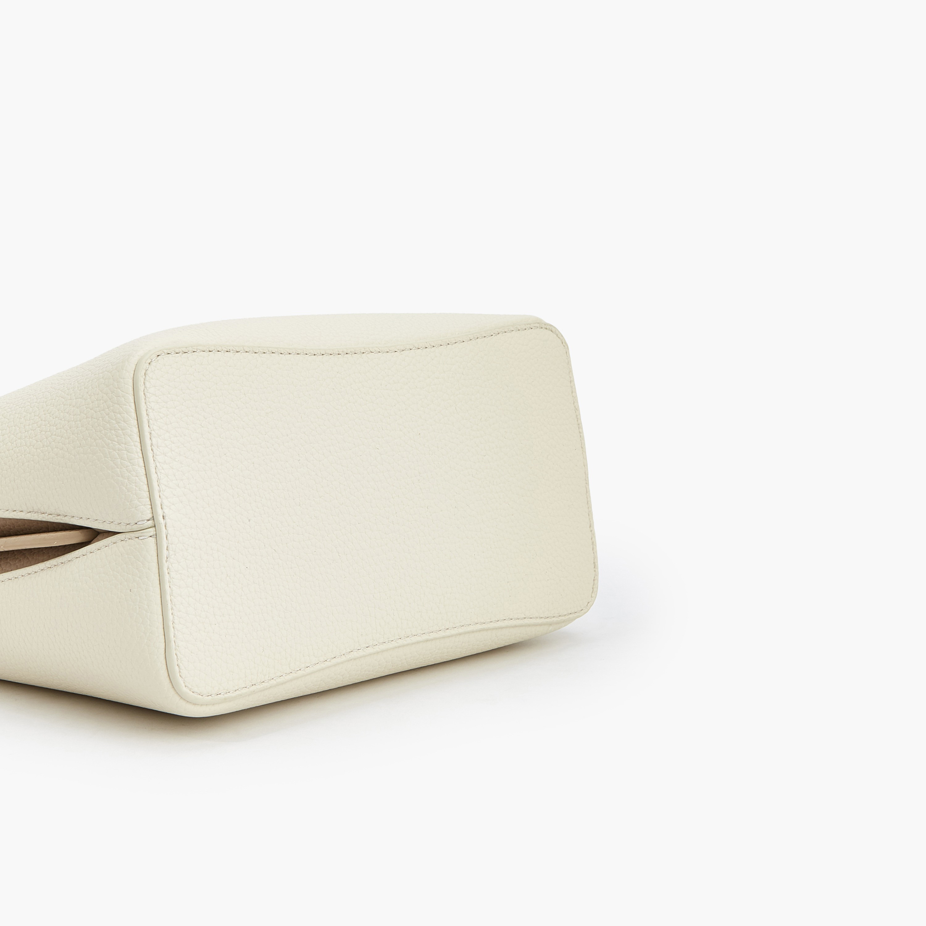 شنطة دلو سادة بحزام كتف قابل للفصل من فلورا بيلا-women-bagsandwallets-handbags-image-7