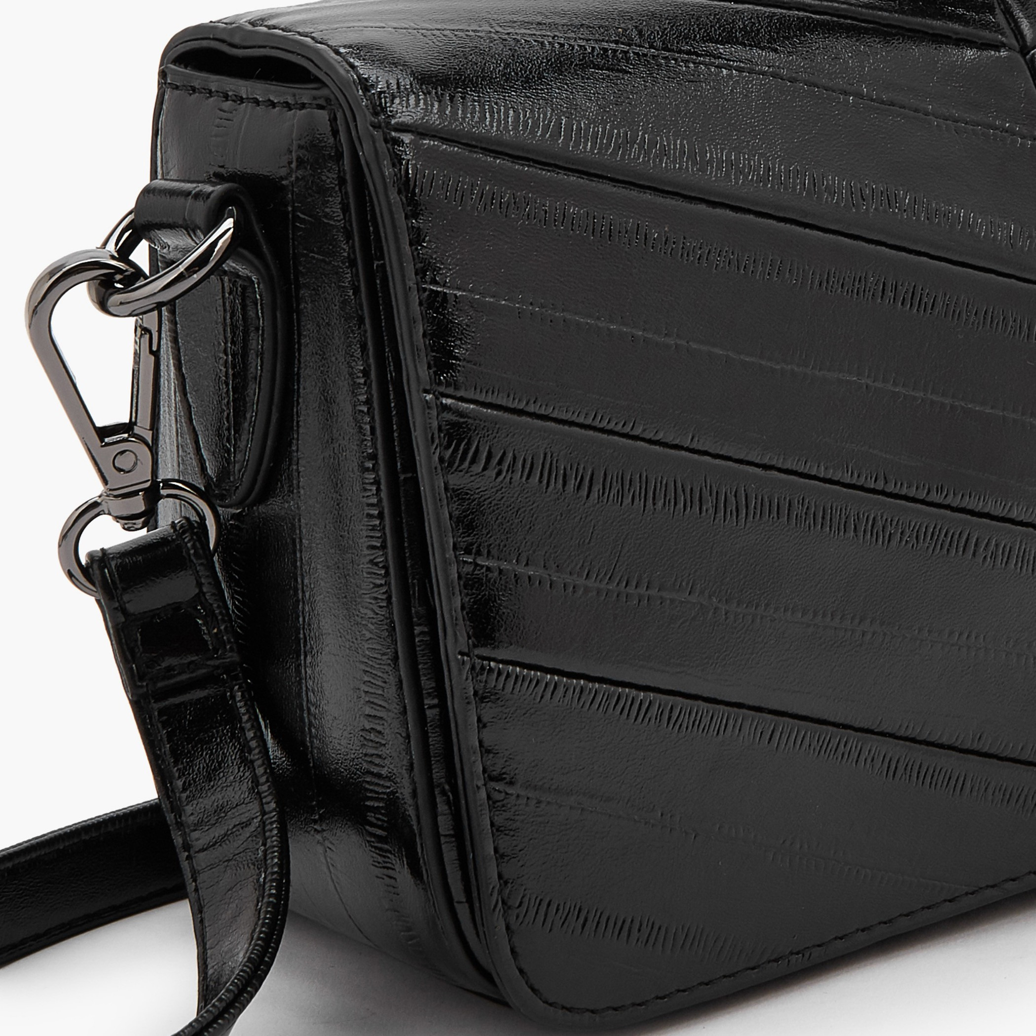 شنطة كروس بودي بارزة الملمس بحزام قابل للتعديل من فلورا بيلا-women-bagsandwallets-handbags-image-4