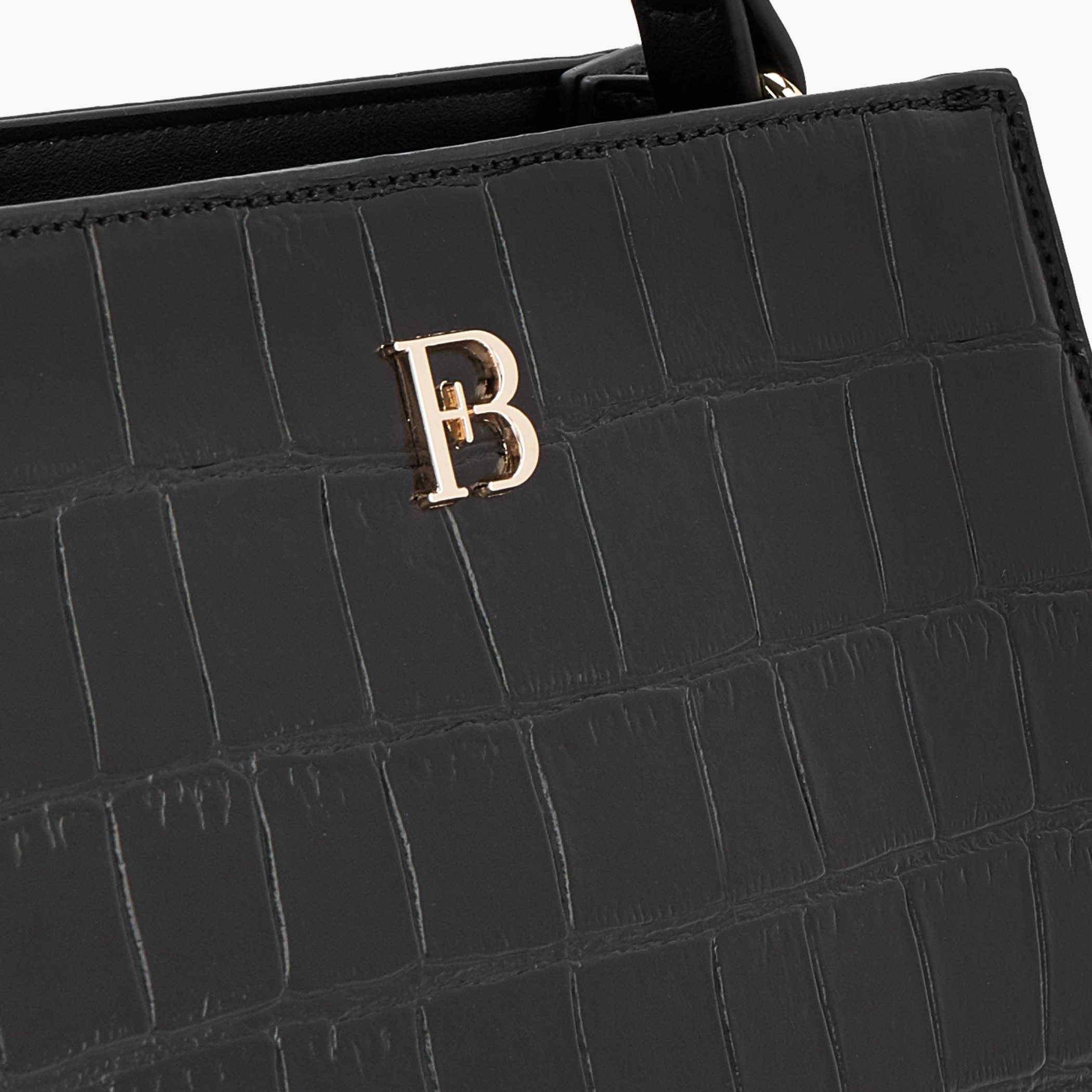 شنطة كتف بارزة الملمس بحزام قابل للفصل من فلورا بيلا-women-bagsandwallets-handbags-image-4