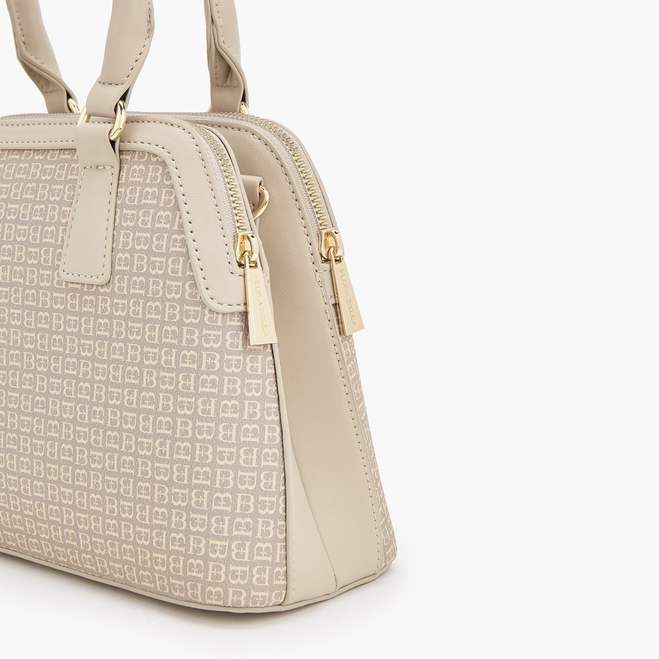 شنطة توتي بحزام قابل للفصل وطبعات مونوجرام من فلورا بيلا-women-bagsandwallets-handbags-image-4
