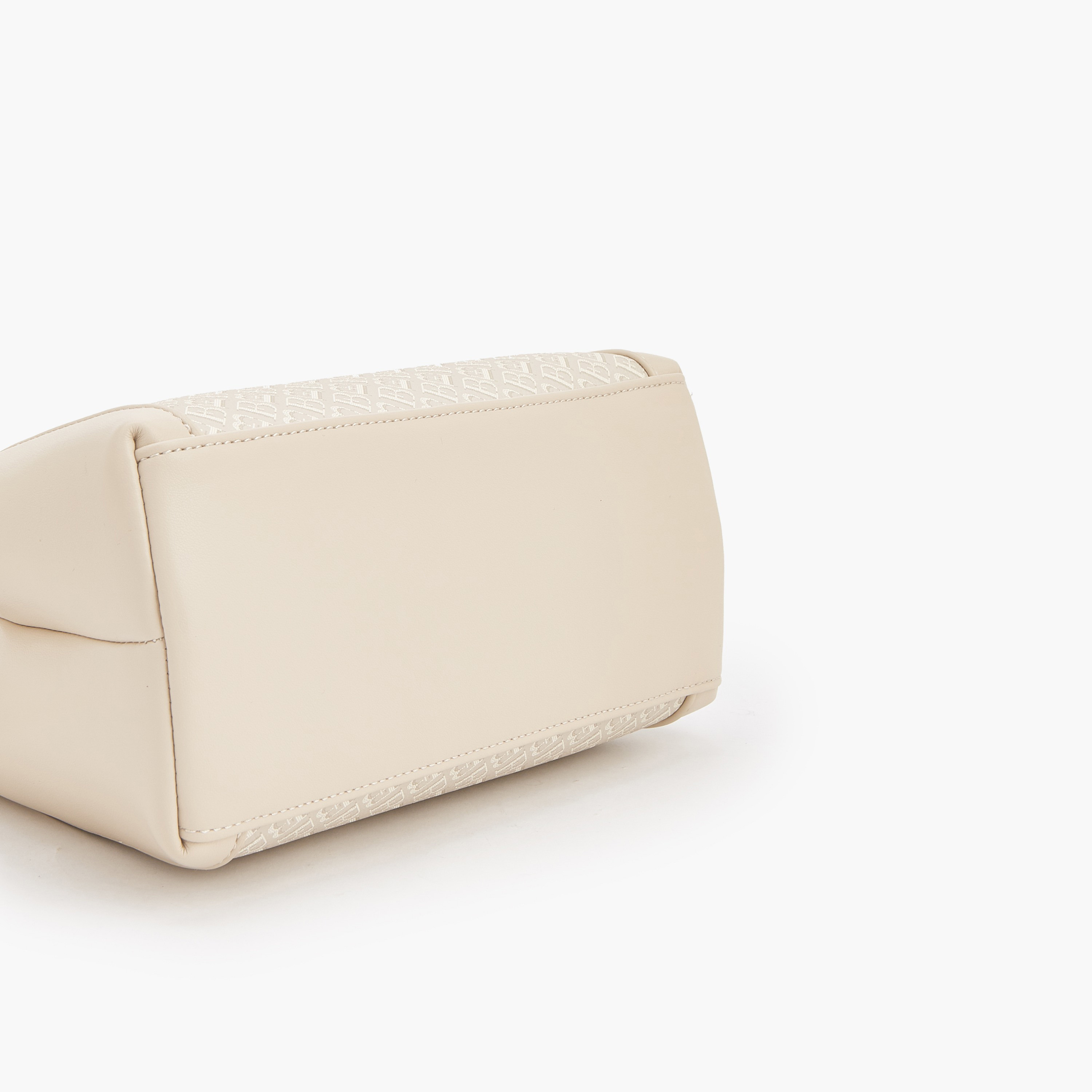 شنطة توتي بحزام قابل للفصل وطبعات مونوجرام من فلورا بيلا-women-bagsandwallets-handbags-image-6