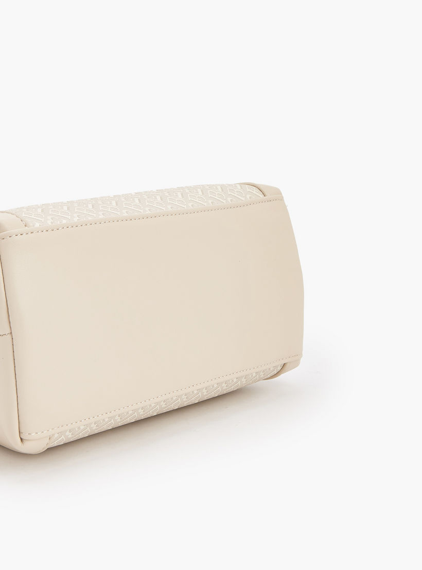 شنطة توتي بحزام قابل للفصل وطبعات مونوجرام من فلورا بيلا-women-bagsandwallets-handbags-image-6