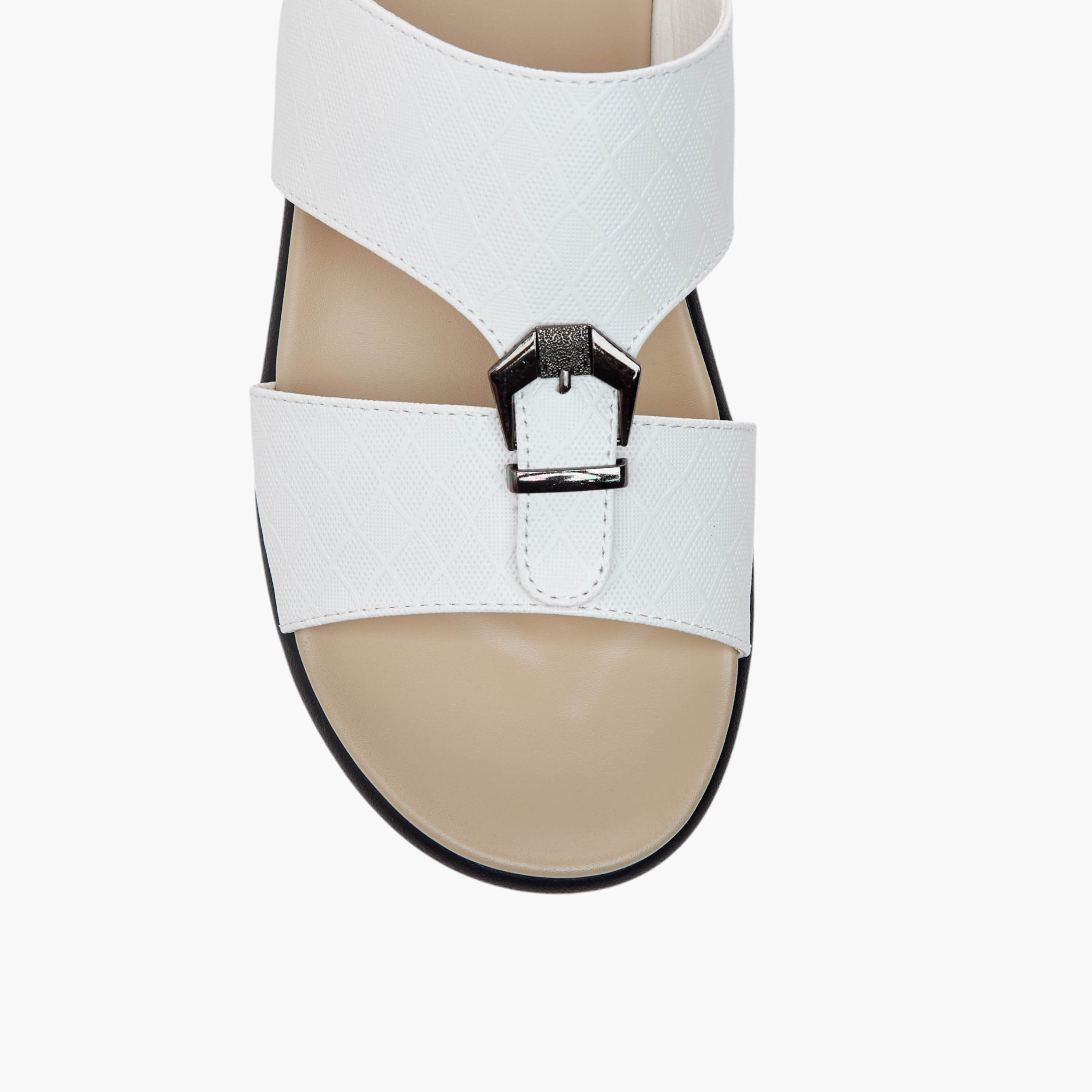 صندل عربي سهل الارتداء بزينة إبزيم من أل بي أل من شو إكسبريس-men-shoes-sandals-image-3